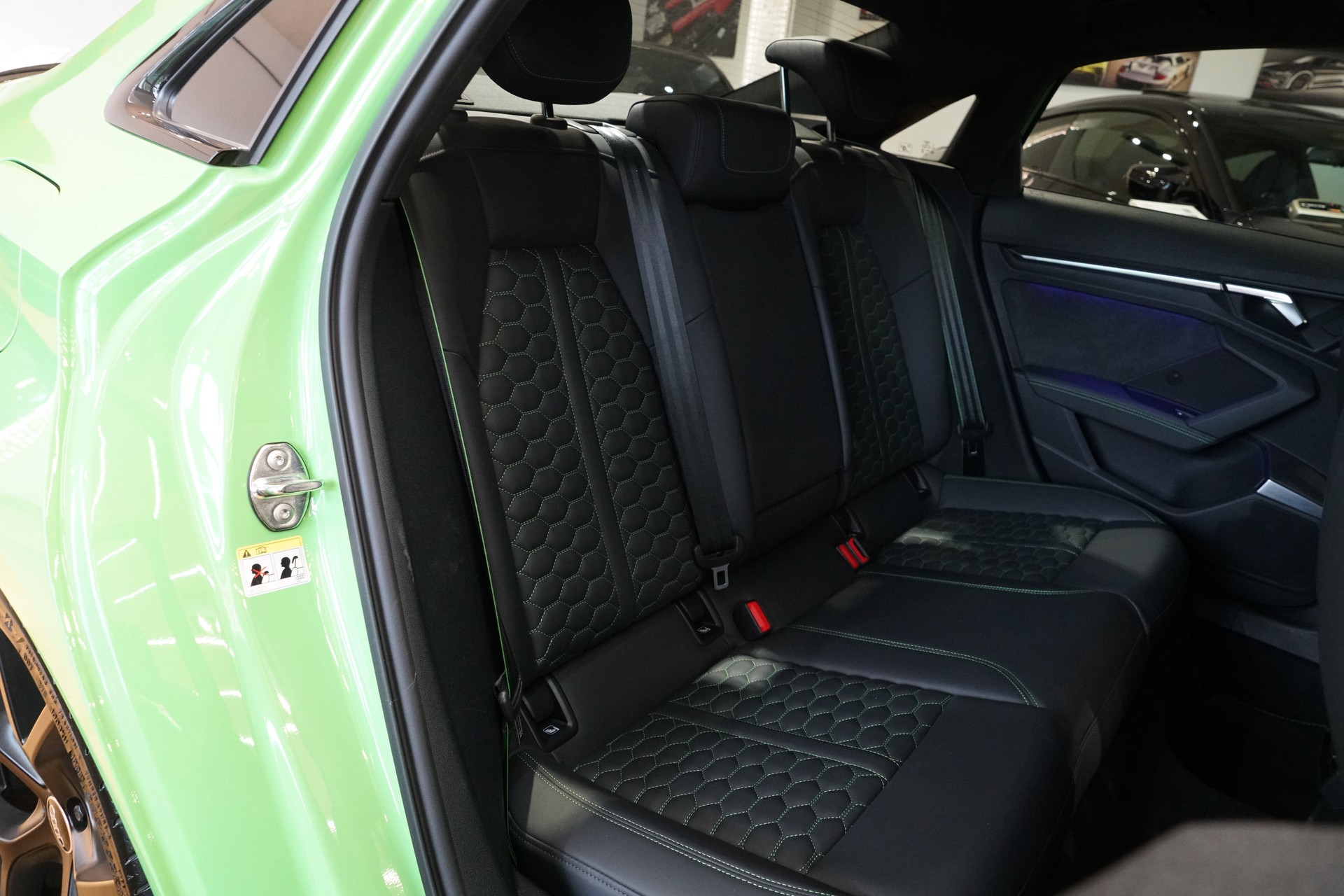 AUDI RS3 Limousine 2.5 TSI quattro S-tronic-image-19