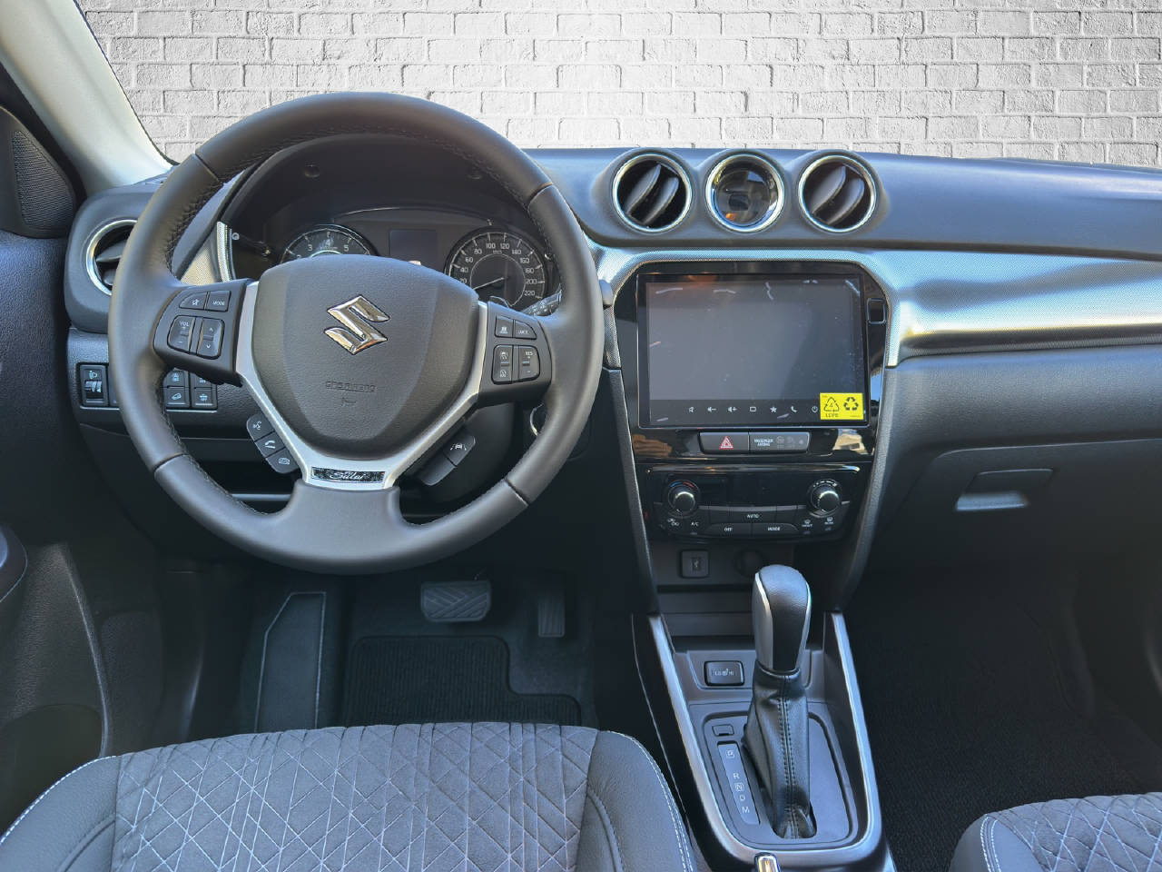 SUZUKI Vitara 1.4 T Piz Sulai Top Hybrid 4x4-image-7