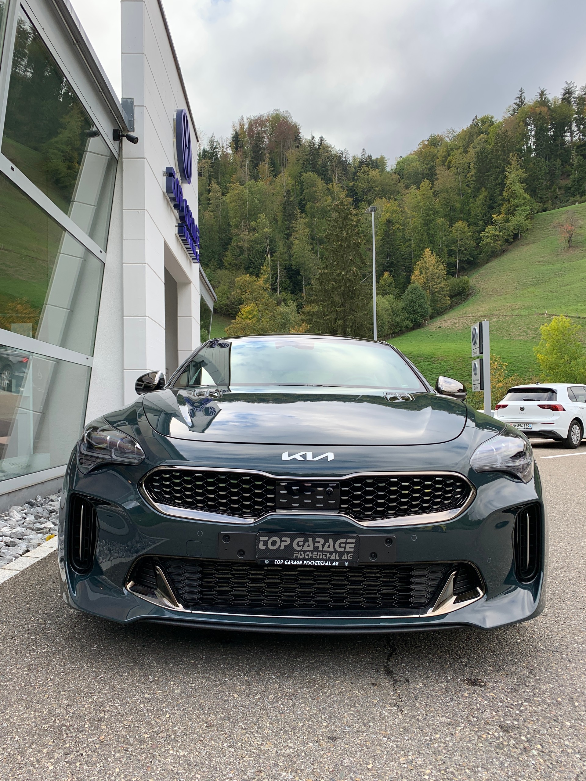 KIA Stinger 3.3 T-GDi GT Automat AWD-showroom-element-1