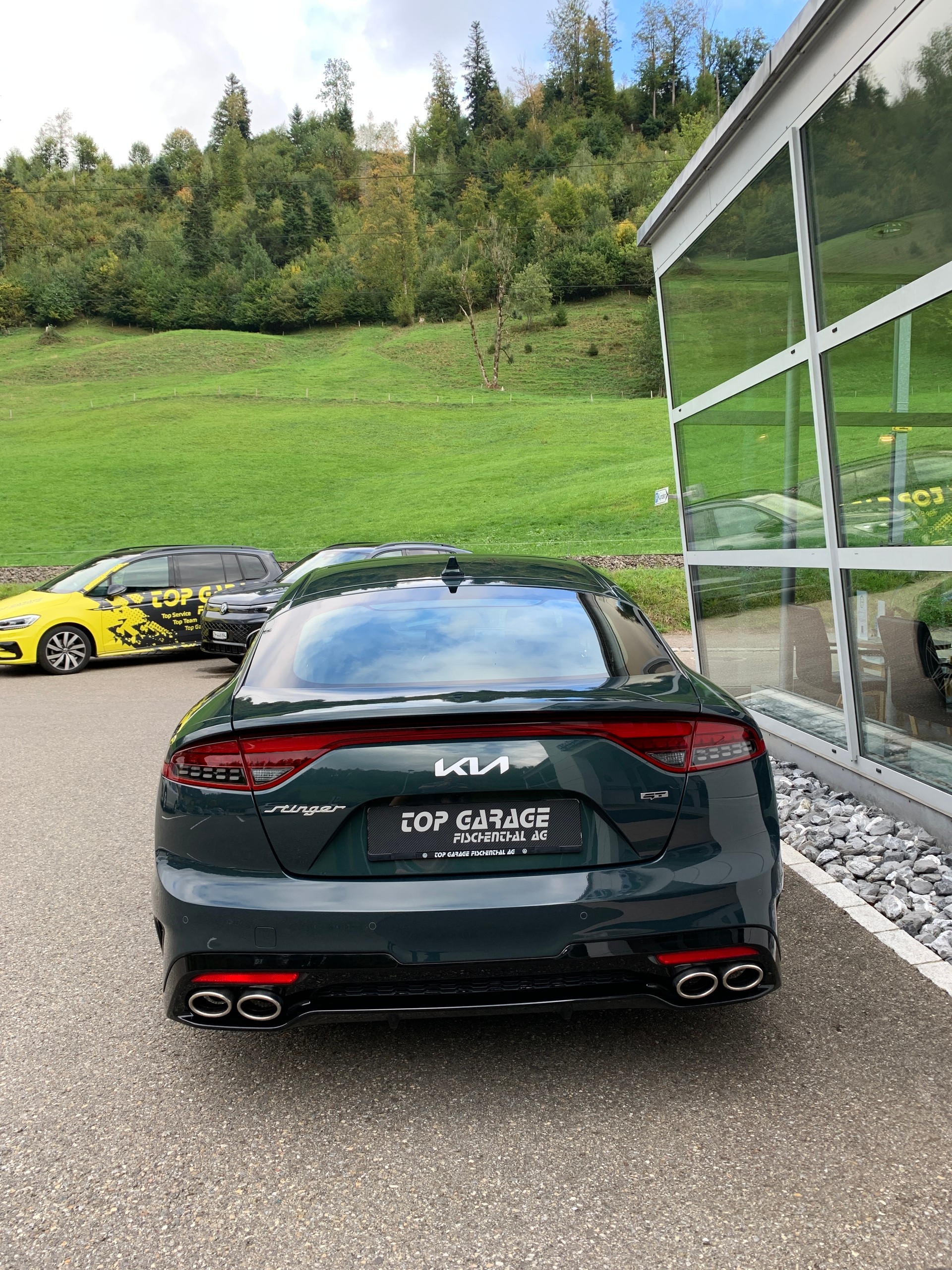 KIA Stinger 3.3 T-GDi GT Automat AWD-image-5