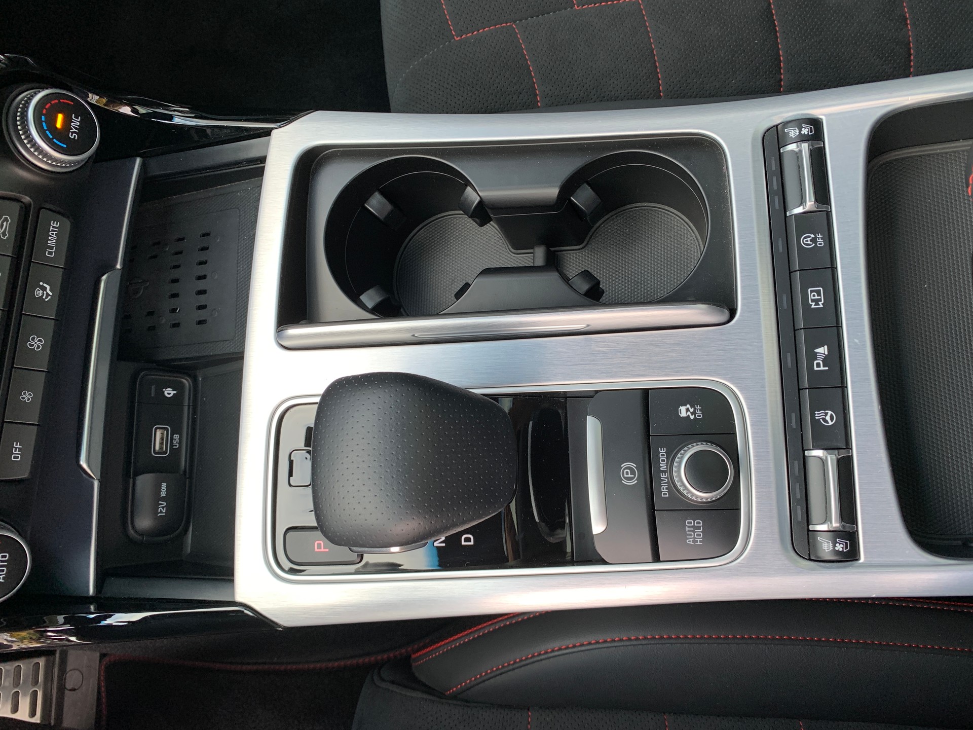 KIA Stinger 3.3 T-GDi GT Automat AWD-image-12