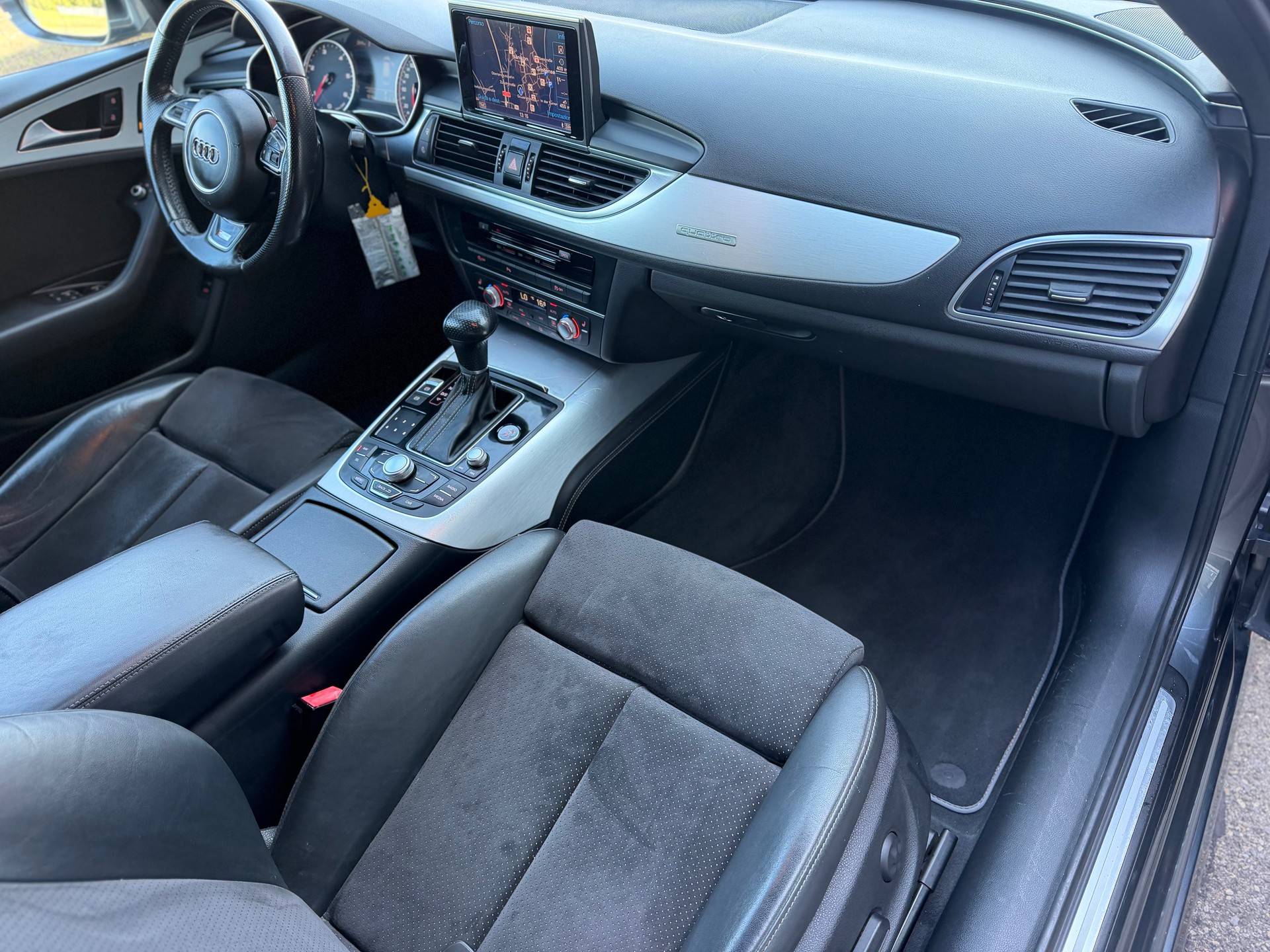 AUDI A6 Avant 3.0 BiTDI V6 quattro tiptronic-image-14