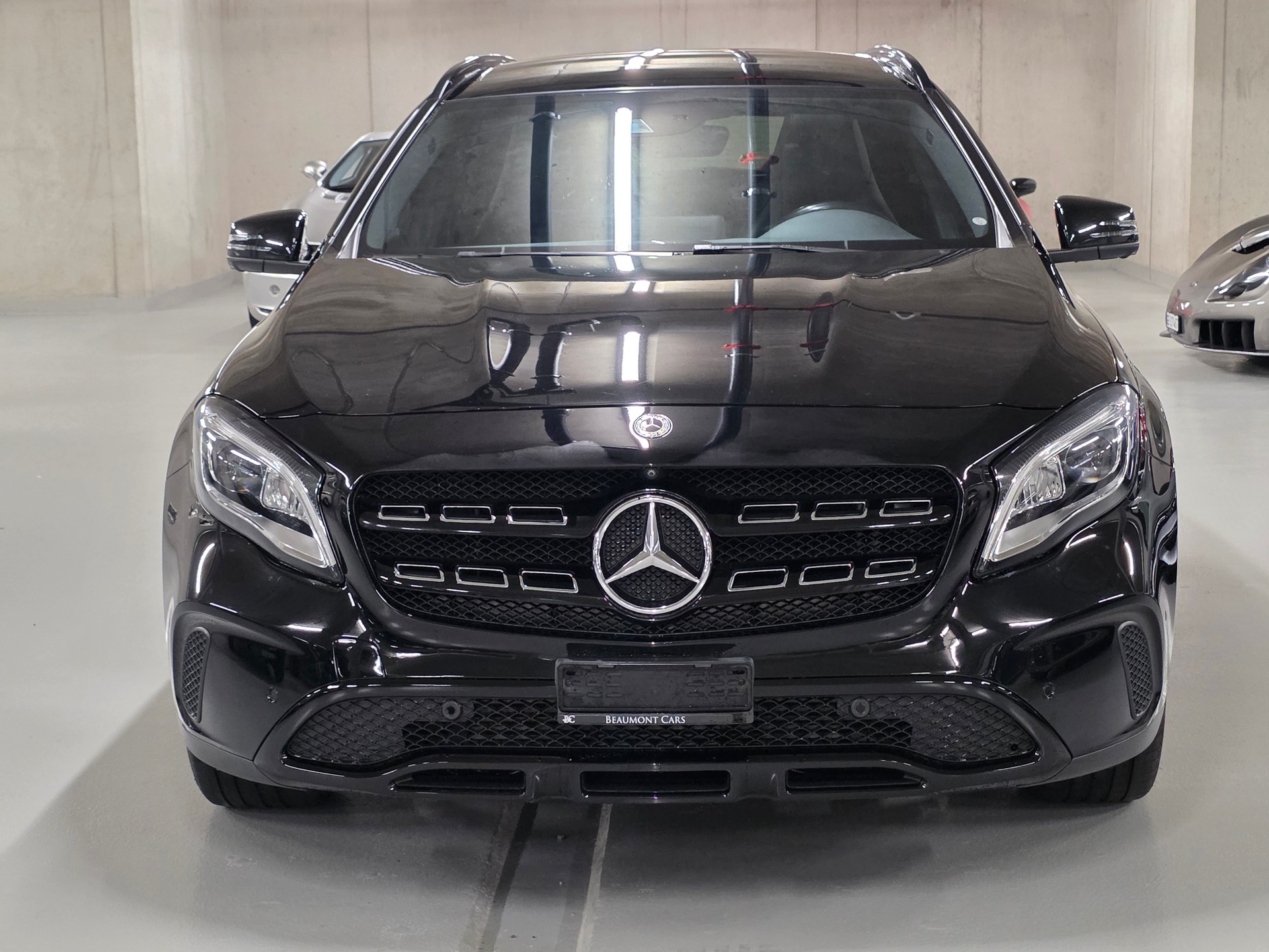 MERCEDES-BENZ GLA 200 Night Star 7G-DCT-image-1