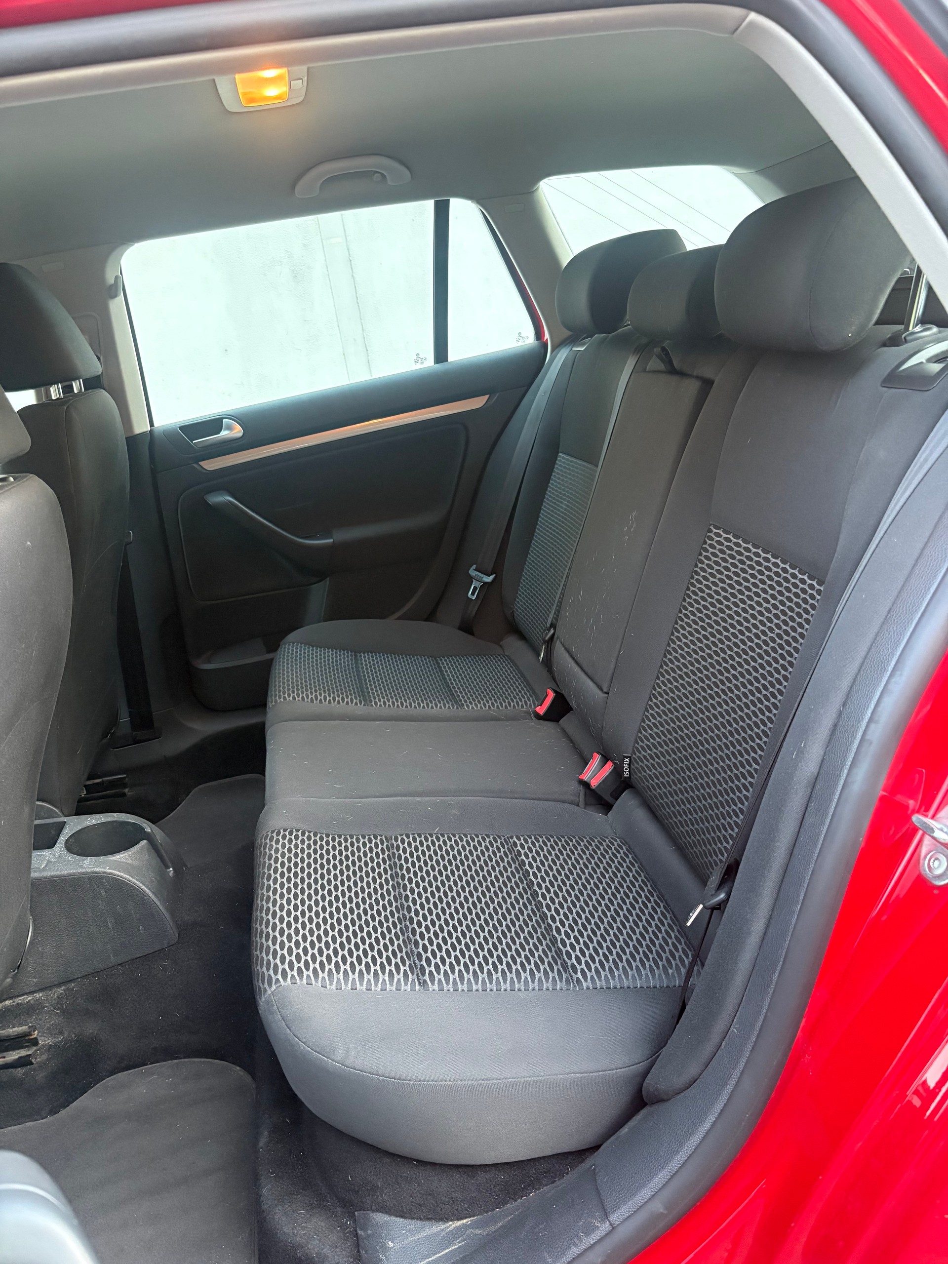 VW Golf Variant 1.2 TSI BlueMotion Technology Team-image-9