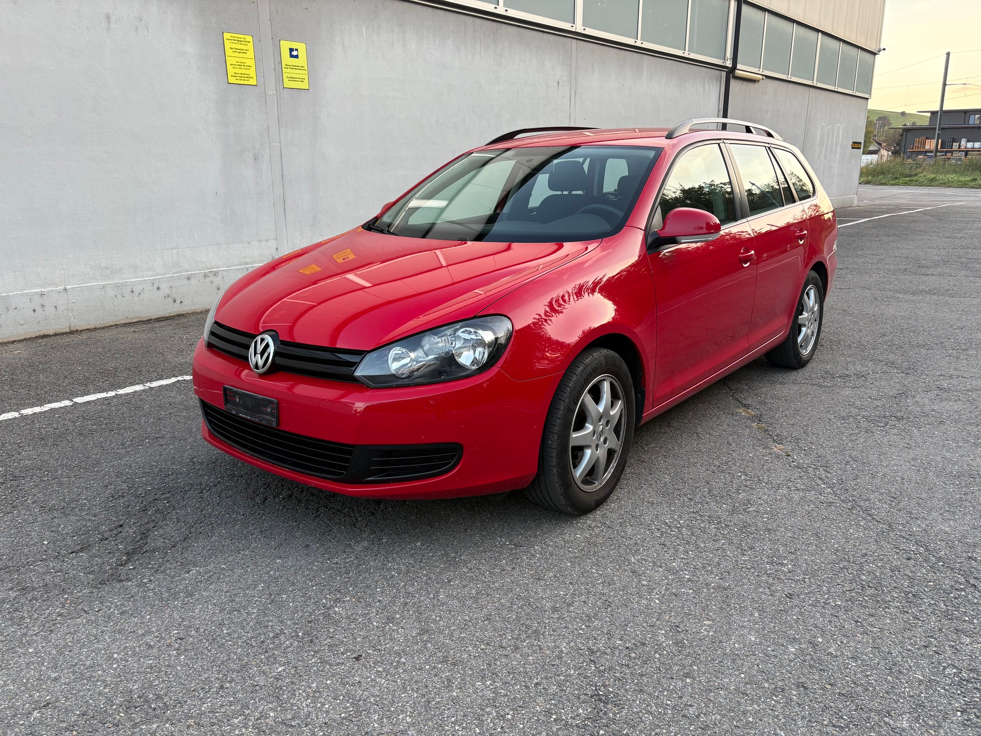 VW Golf Variant 1.2 TSI BlueMotion Technology Team-image-7