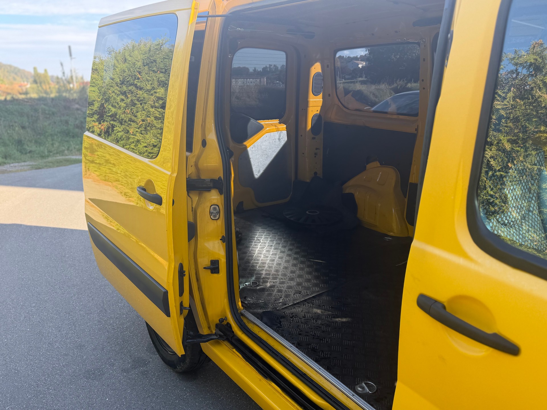 FIAT Scudo 2.0 MJ Comfort 1.0t-image-3