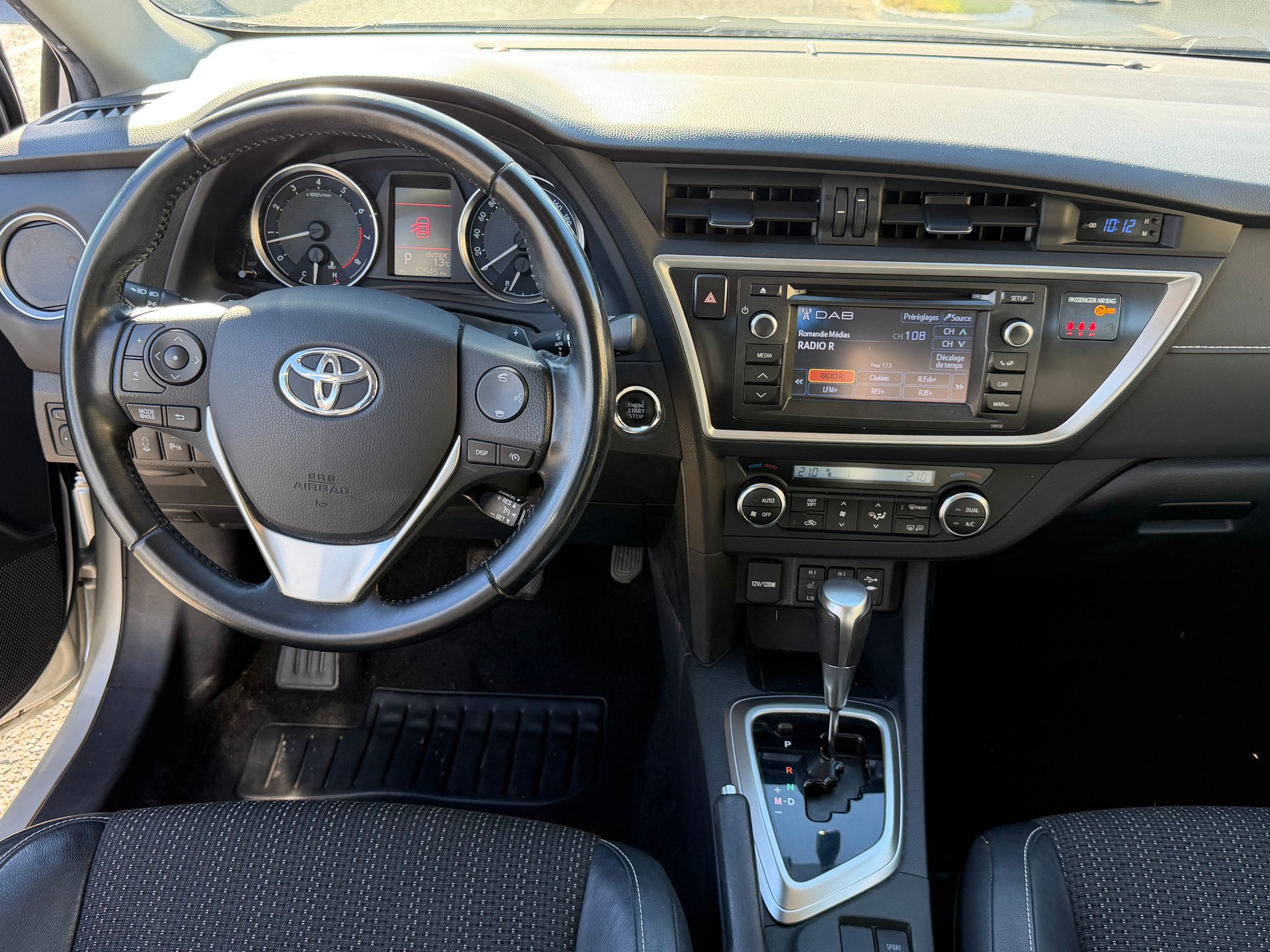 TOYOTA Auris 1.6 Luna Multidrive-image-7
