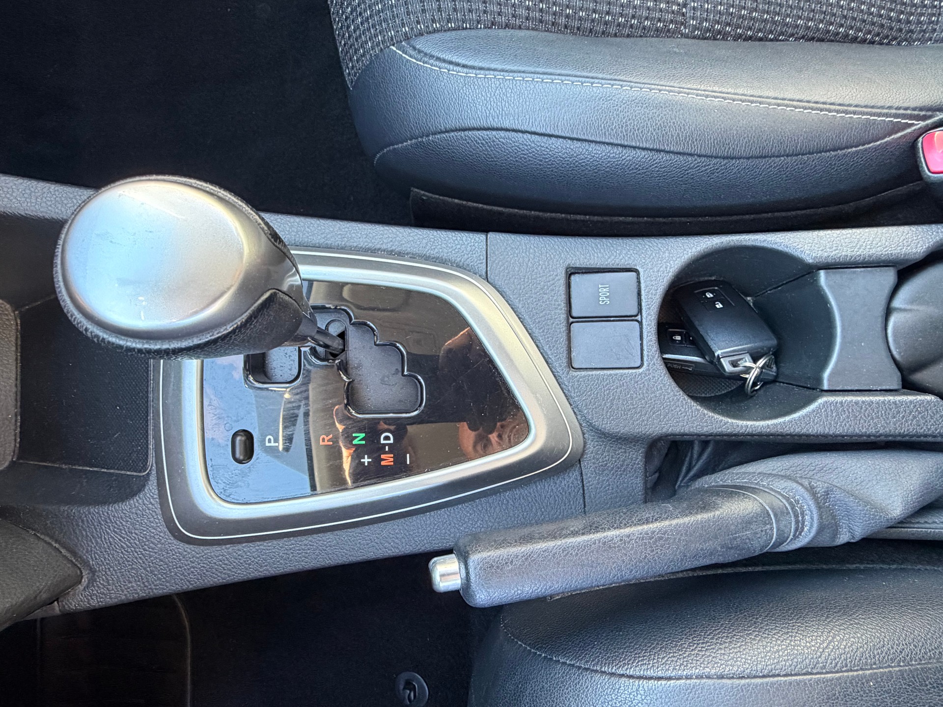 TOYOTA Auris 1.6 Luna Multidrive-image-13