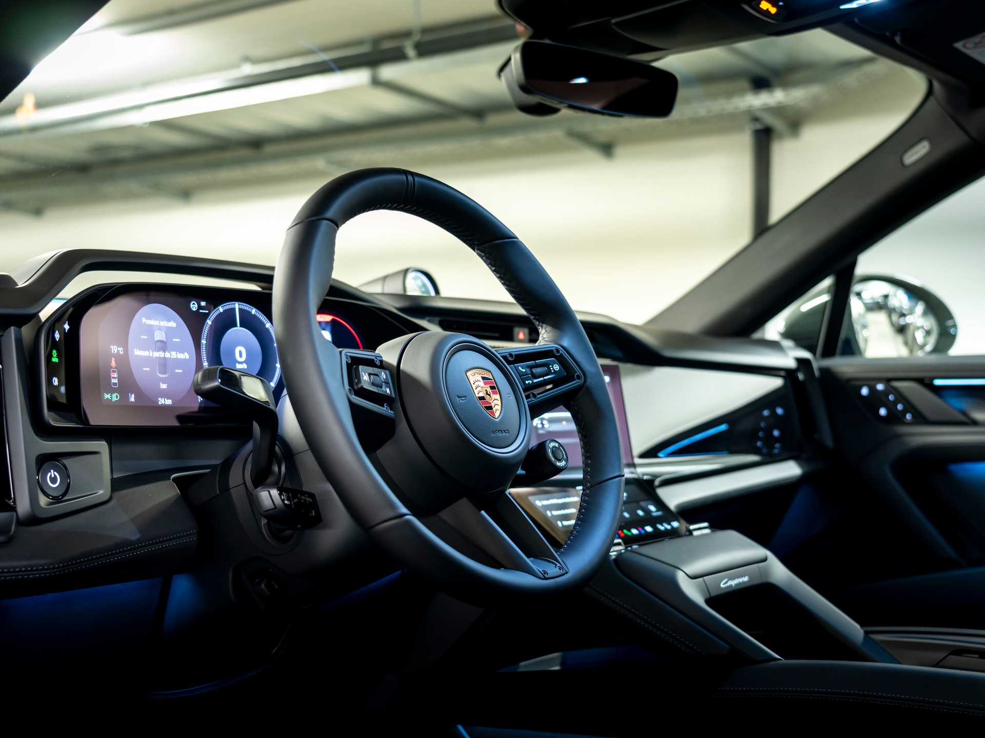 PORSCHE Cayenne Coupe S Electric 113 kWh-image-10