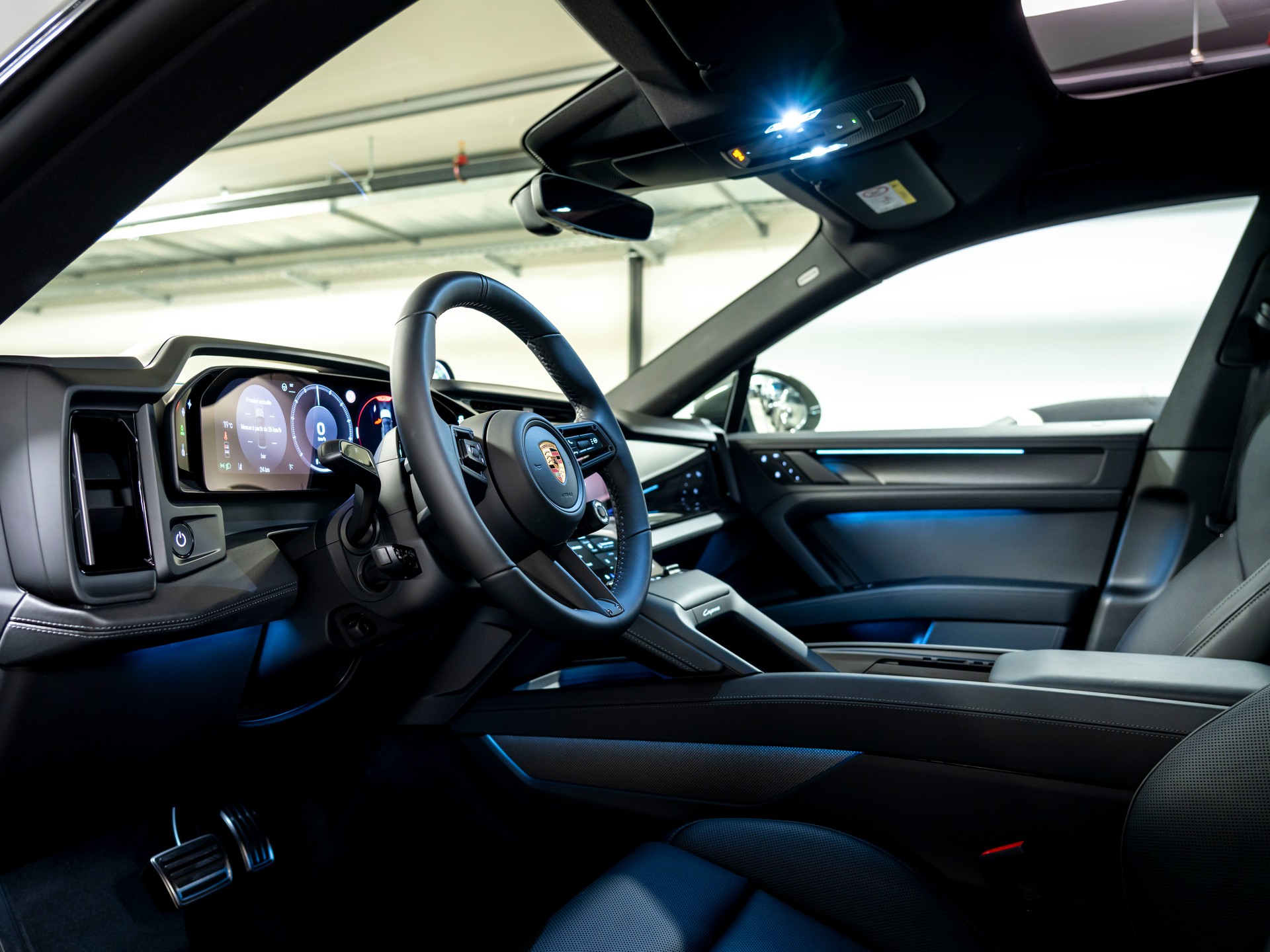 PORSCHE Cayenne Coupe S Electric 113 kWh-image-9