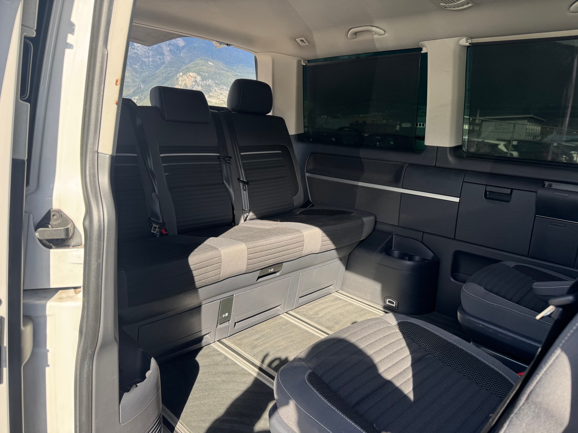 VW T5 Multivan 2.0 TSI Family Cup 4Motion DSG-image-10