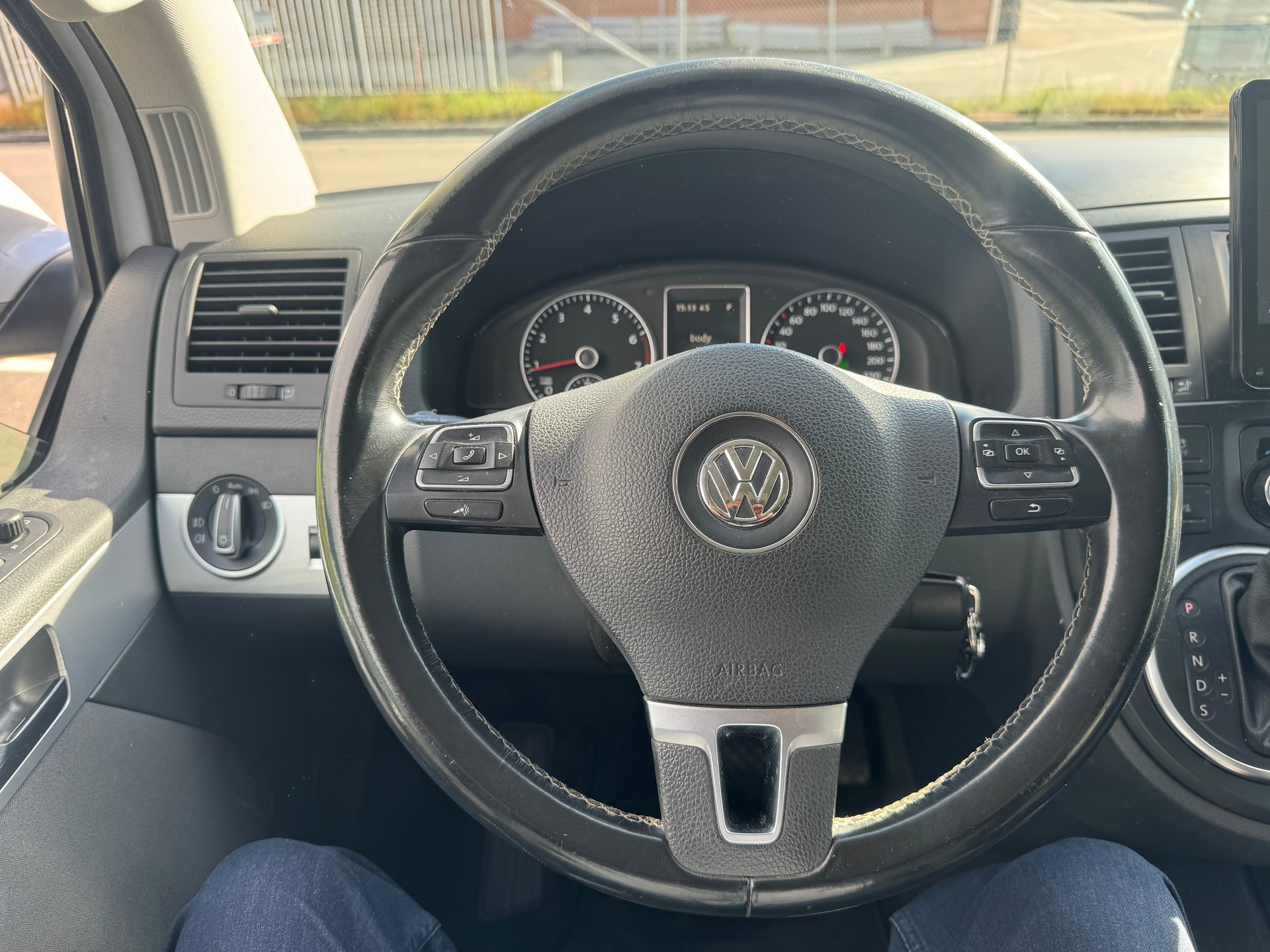 VW T5 Multivan 2.0 TSI Family Cup 4Motion DSG-image-18