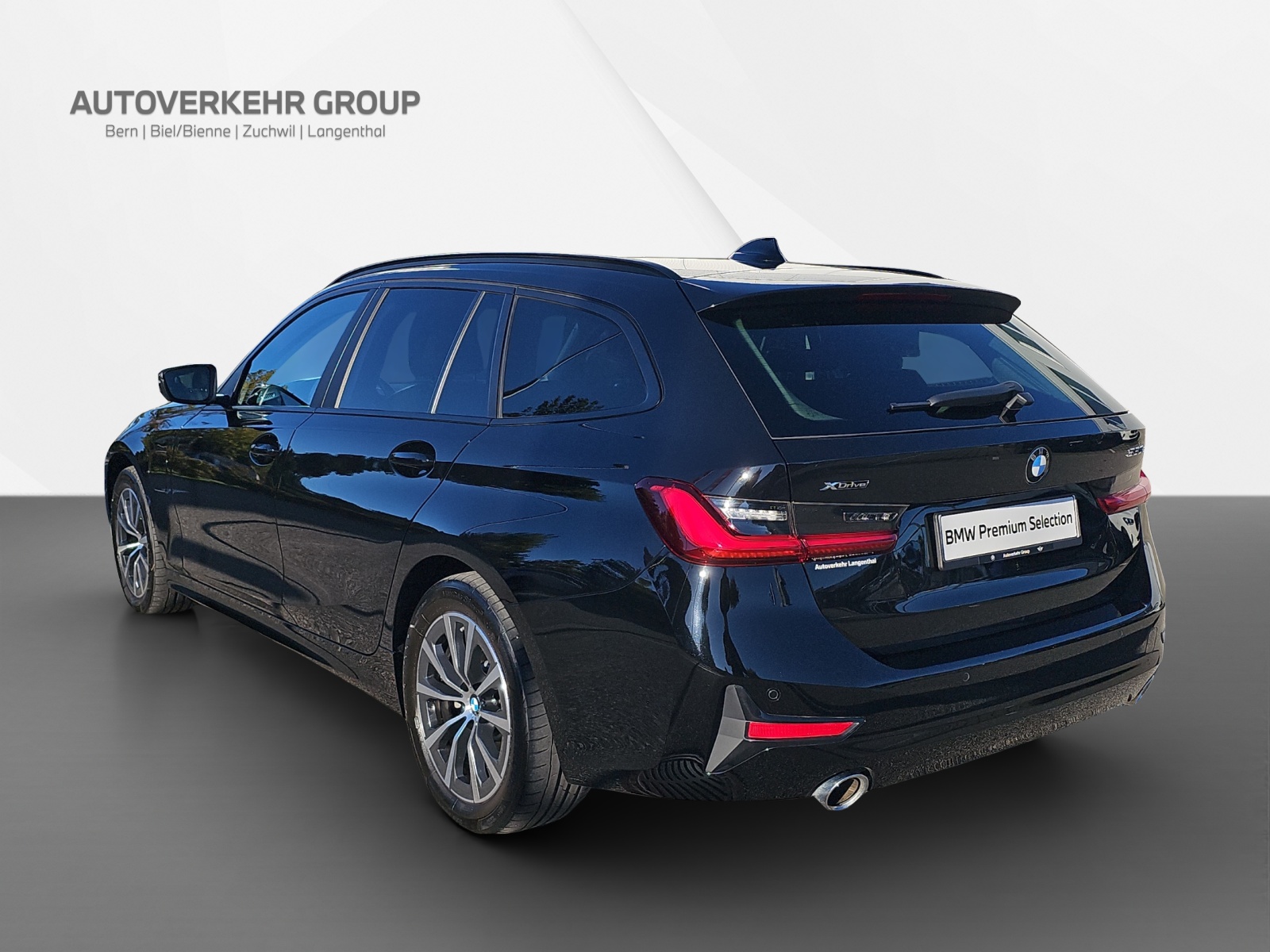 BMW 330e xDrive Steptronic-image-4