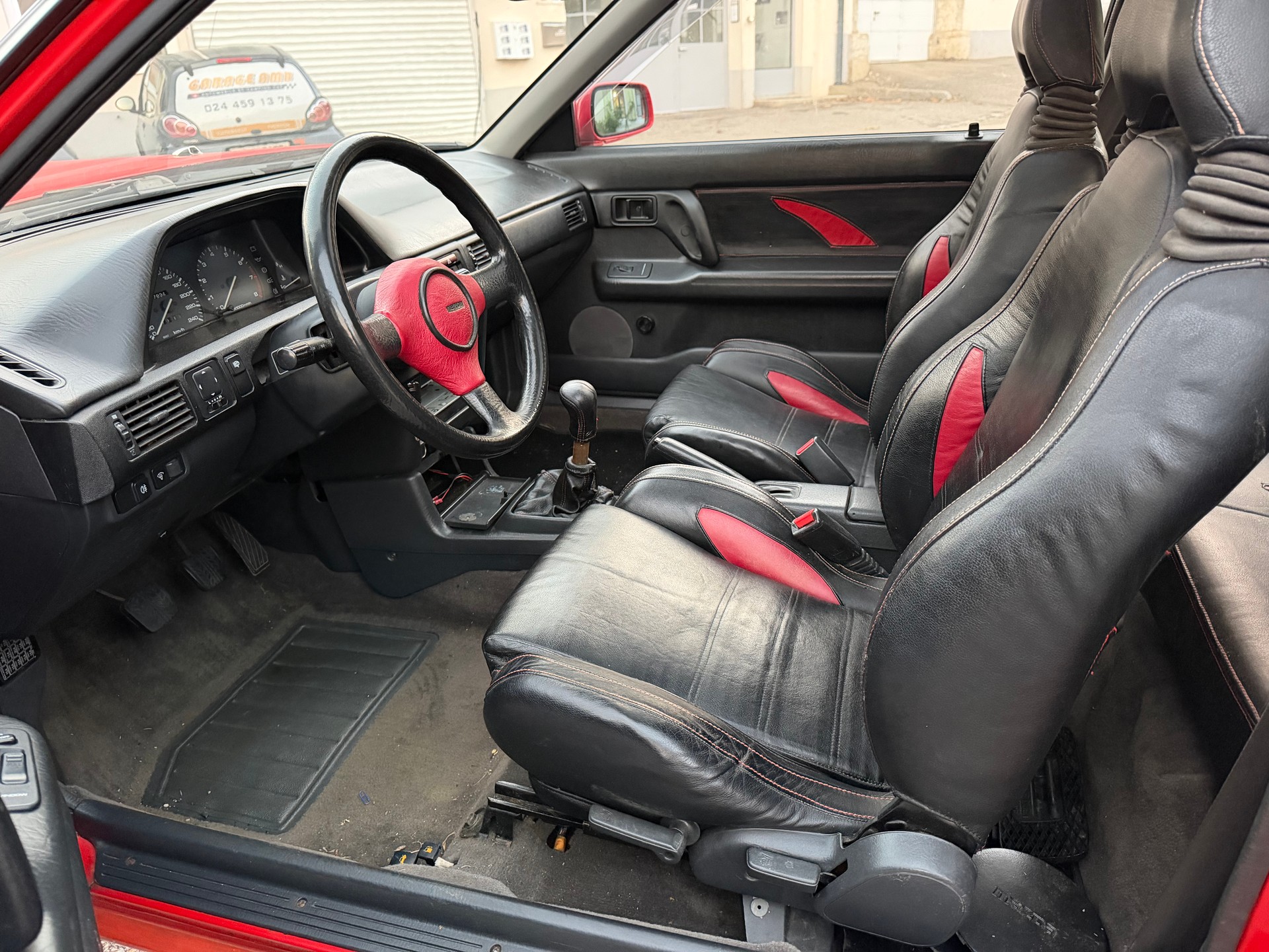MAZDA 323 1.8i 16V GTX Turbo4WD-image-8