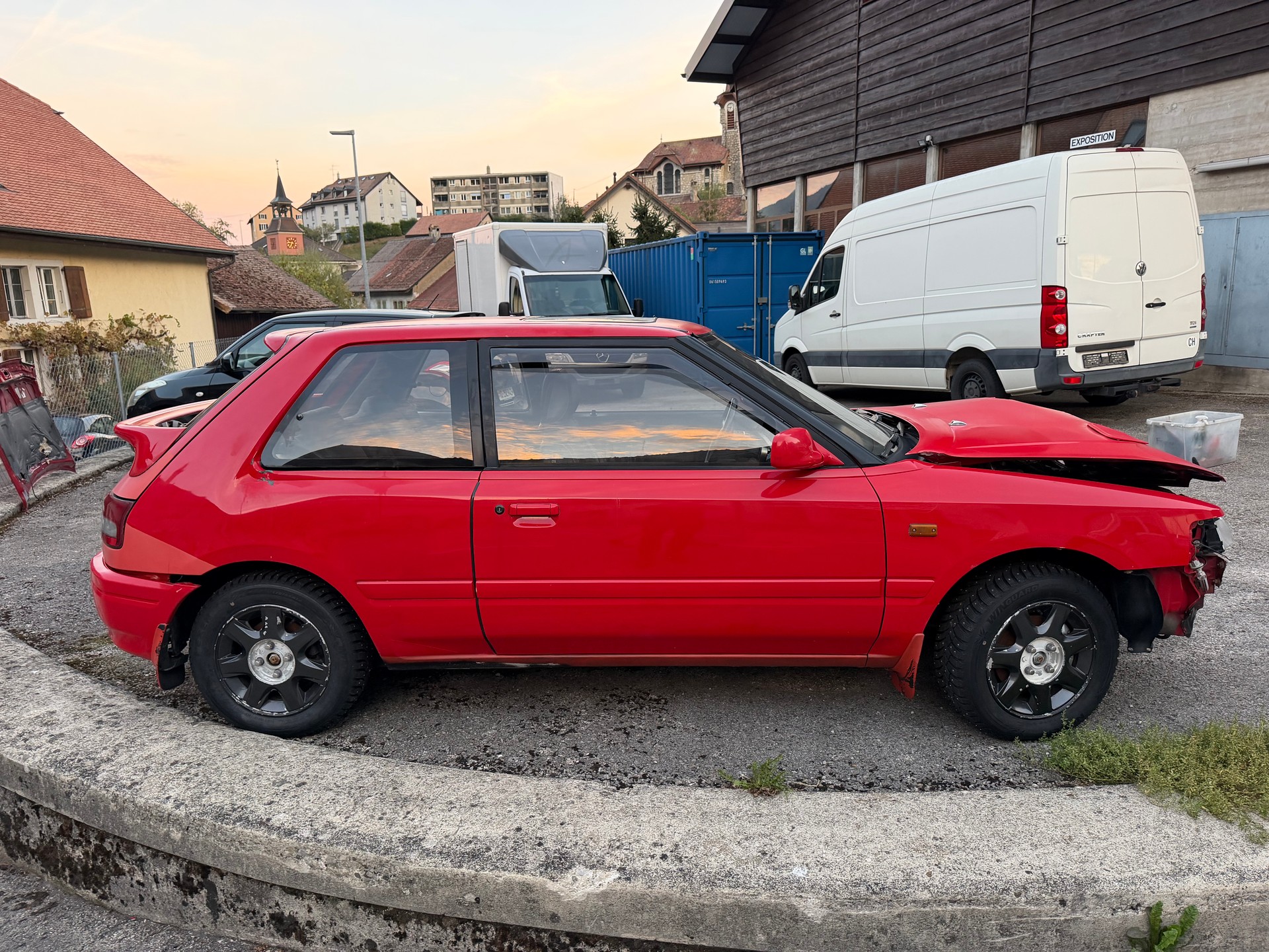MAZDA 323 1.8i 16V GTX Turbo4WD-image-5