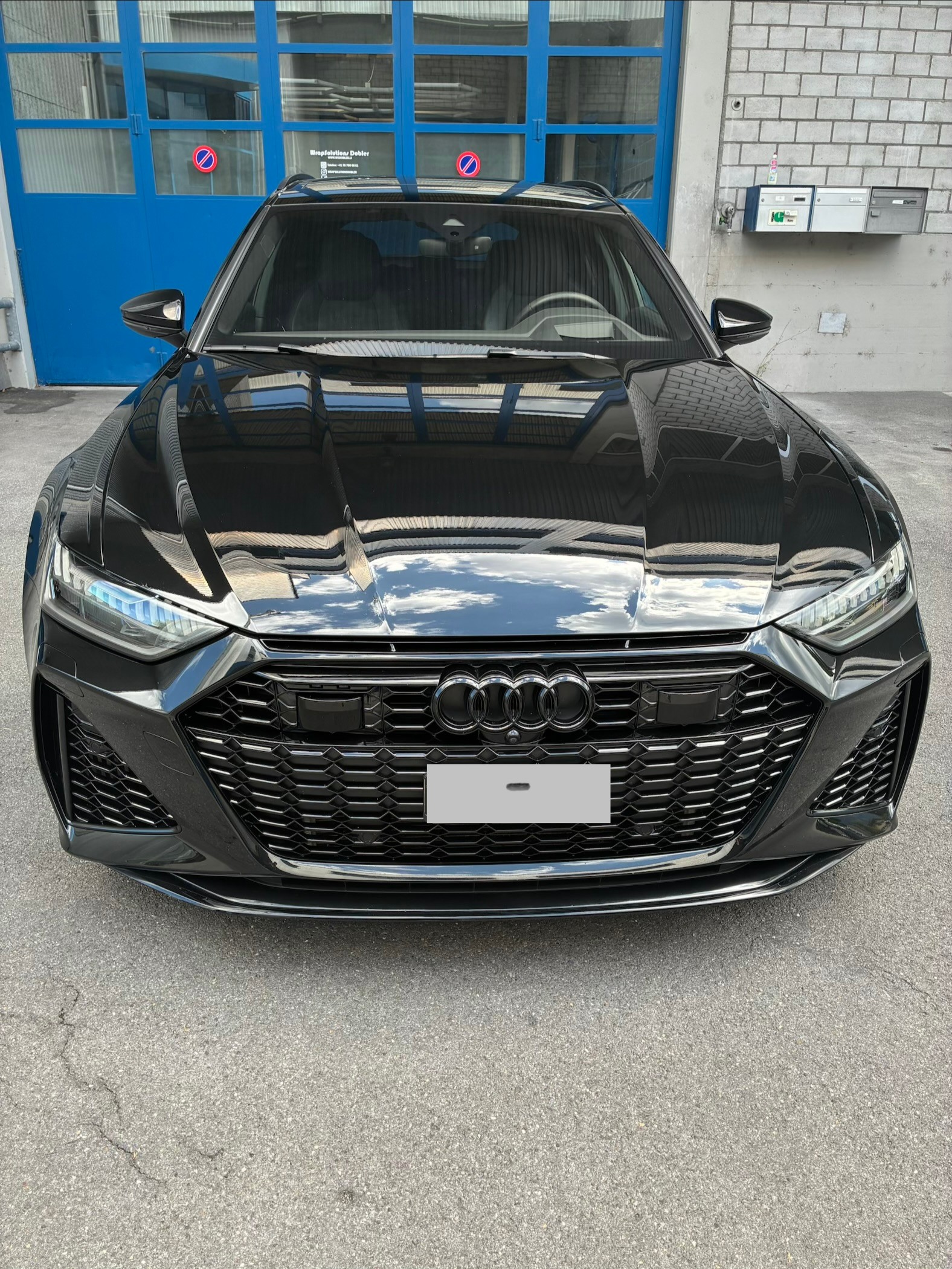Car photo