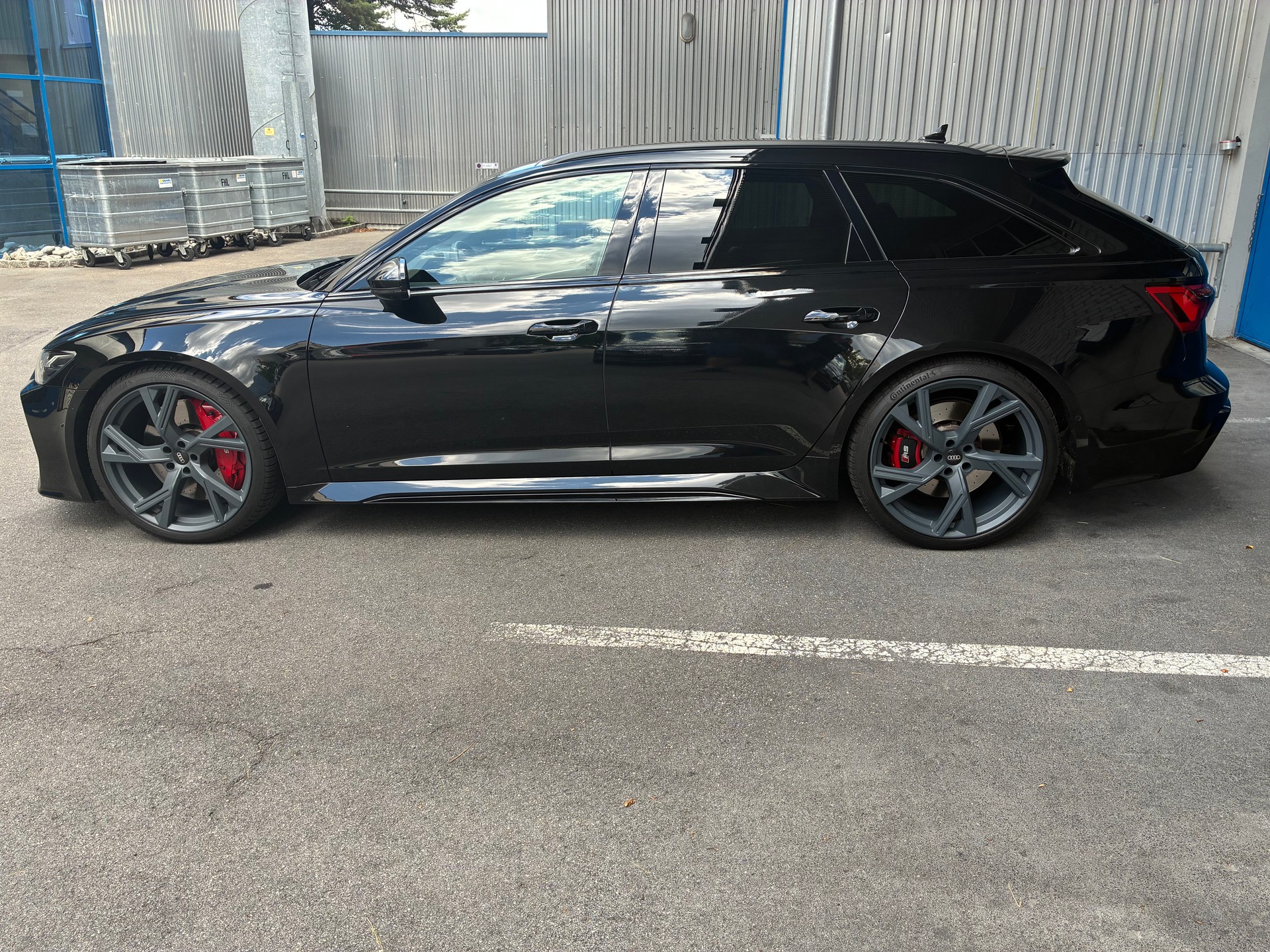 AUDI RS6 4.0 V8 TFSI quattro-image-3