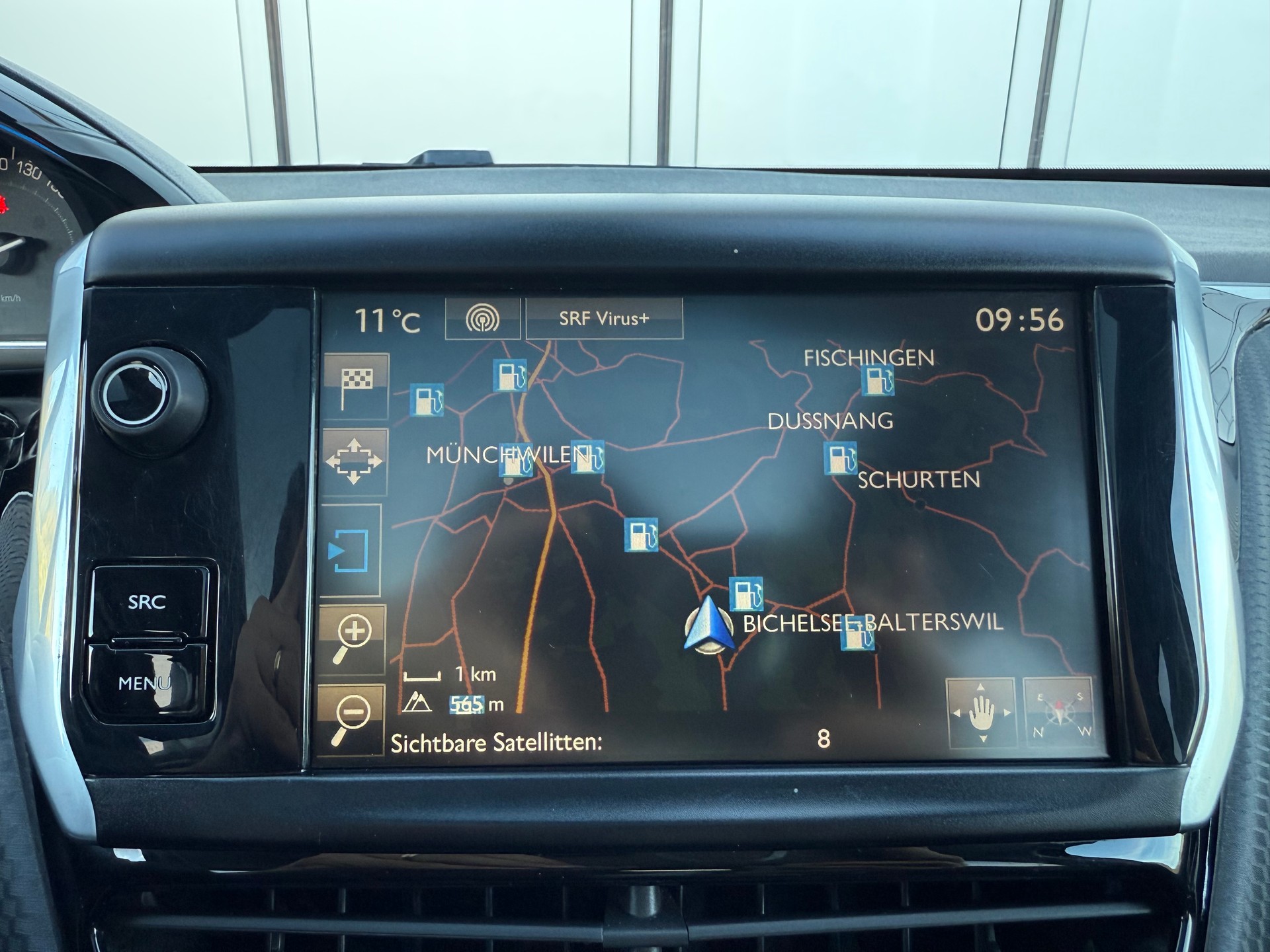 PEUGEOT 2008 1.2 PureTech Allure EAT6-image-7