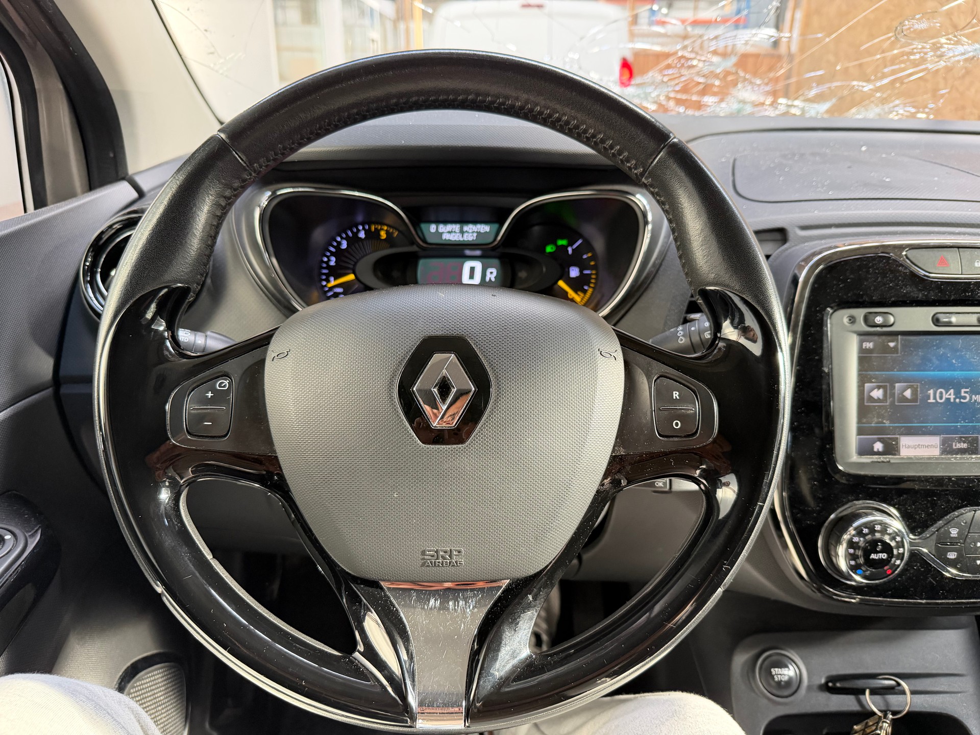 RENAULT Captur 1.5 dCi Dynamique EDC-image-16
