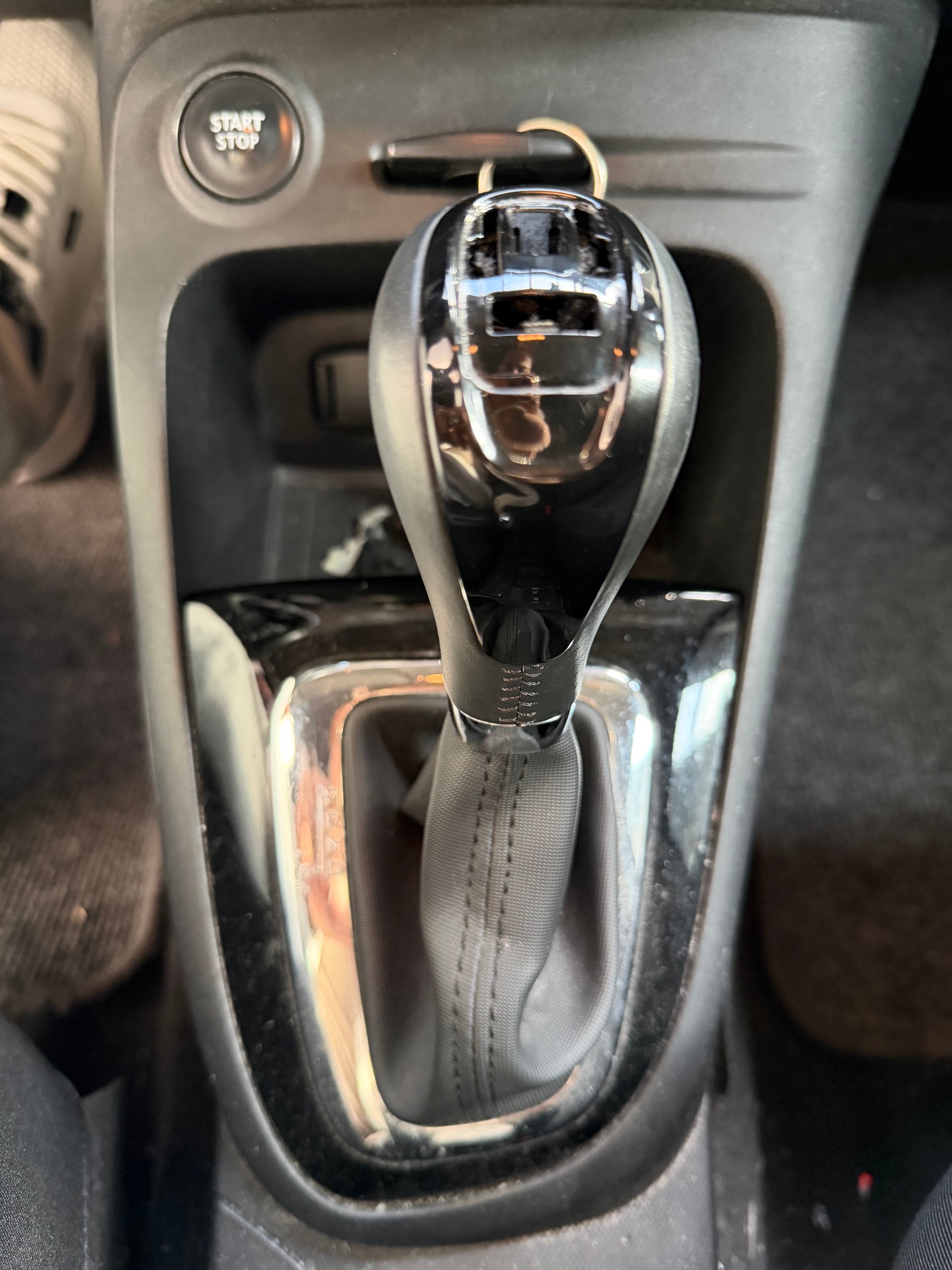 RENAULT Captur 1.5 dCi Dynamique EDC-image-14