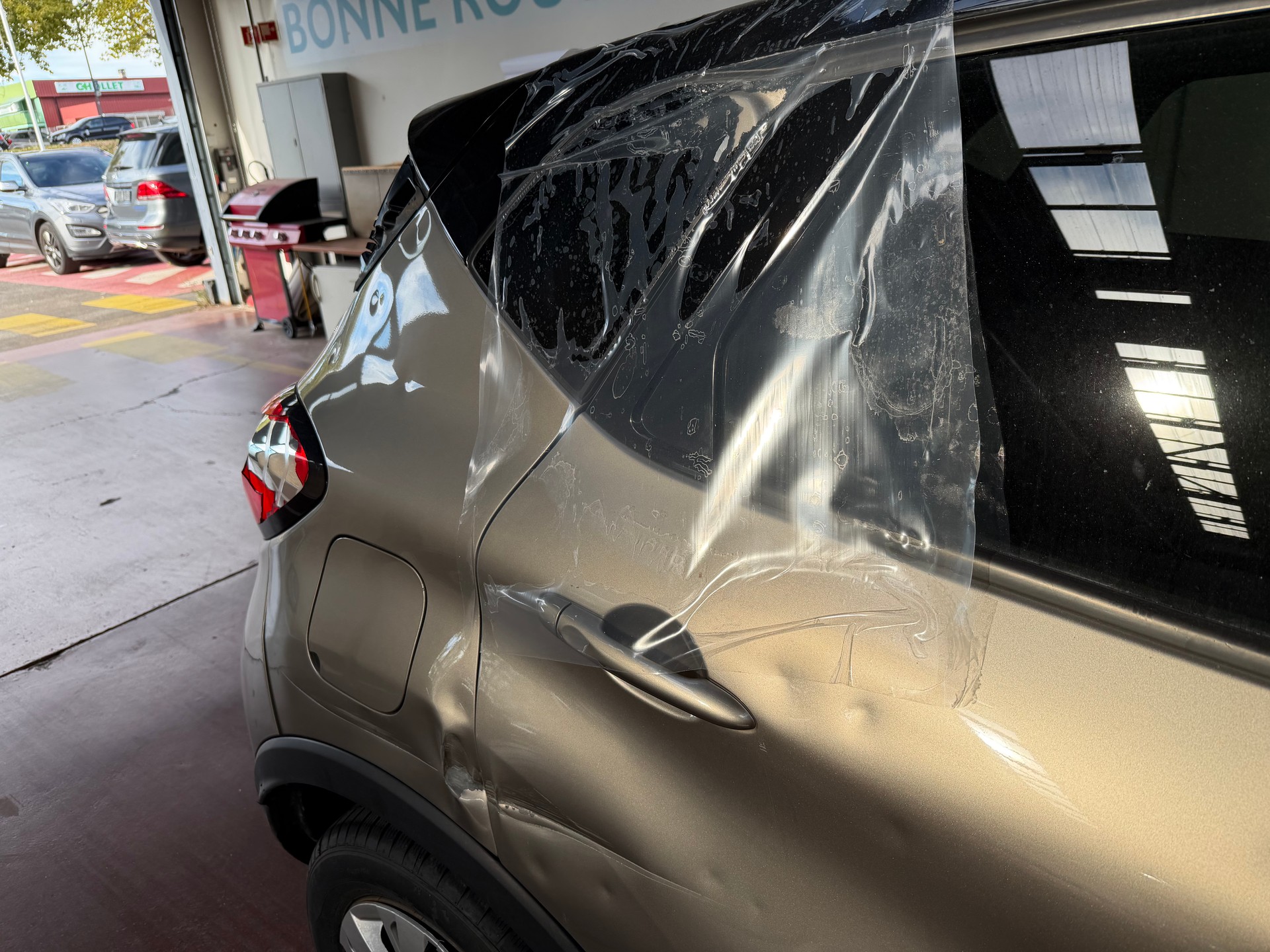 RENAULT Captur 1.5 dCi Dynamique EDC-image-4