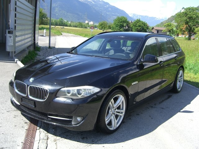 BMW 525d Touring Steptronic-image-0