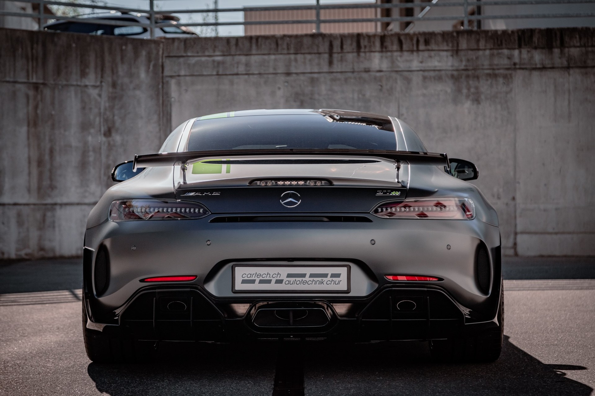MERCEDES-BENZ AMG GT R Pro Speedshift DCT-image-10