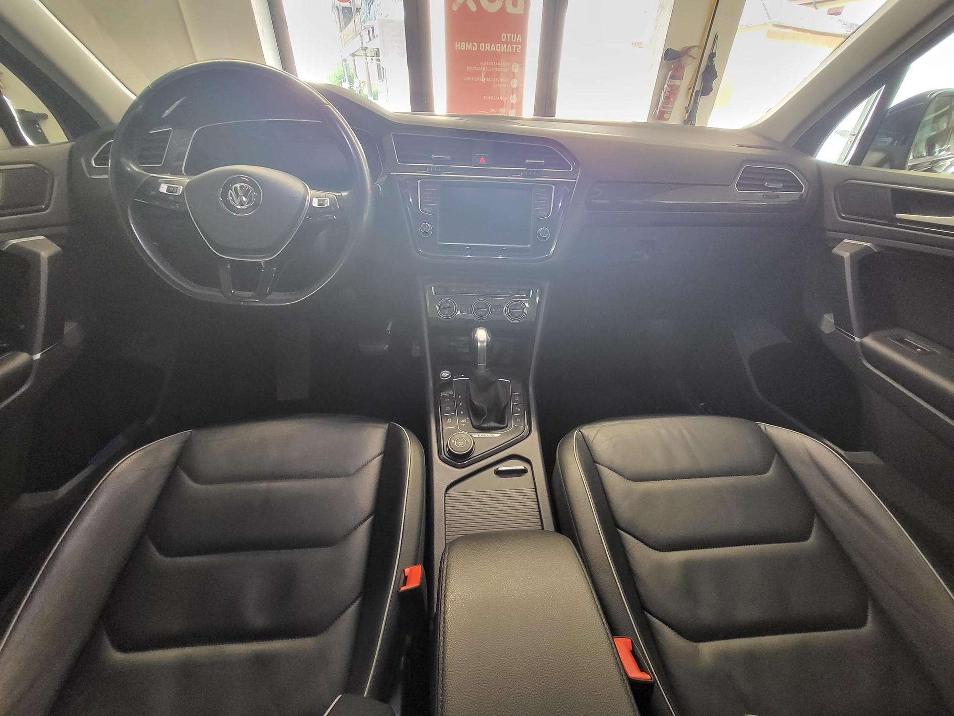 VW Tiguan 2.0 TDI SCR Highline4Motion DSG-image-4