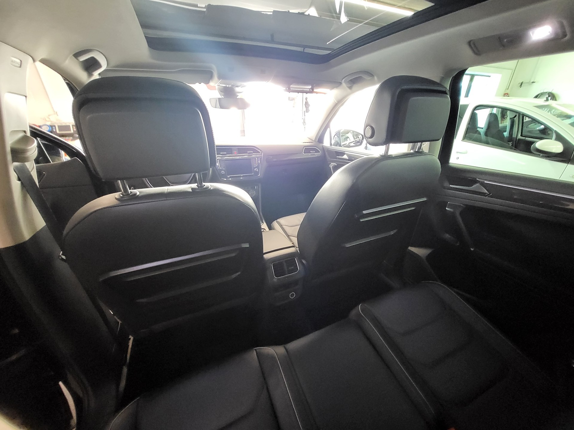 VW Tiguan 2.0 TDI SCR Highline4Motion DSG-image-5