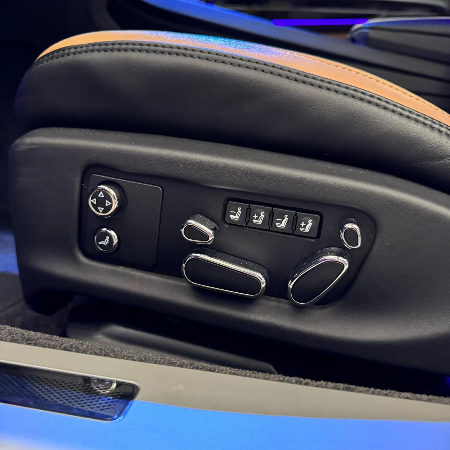 BENTLEY Continental GT 6.0 W12-image-10