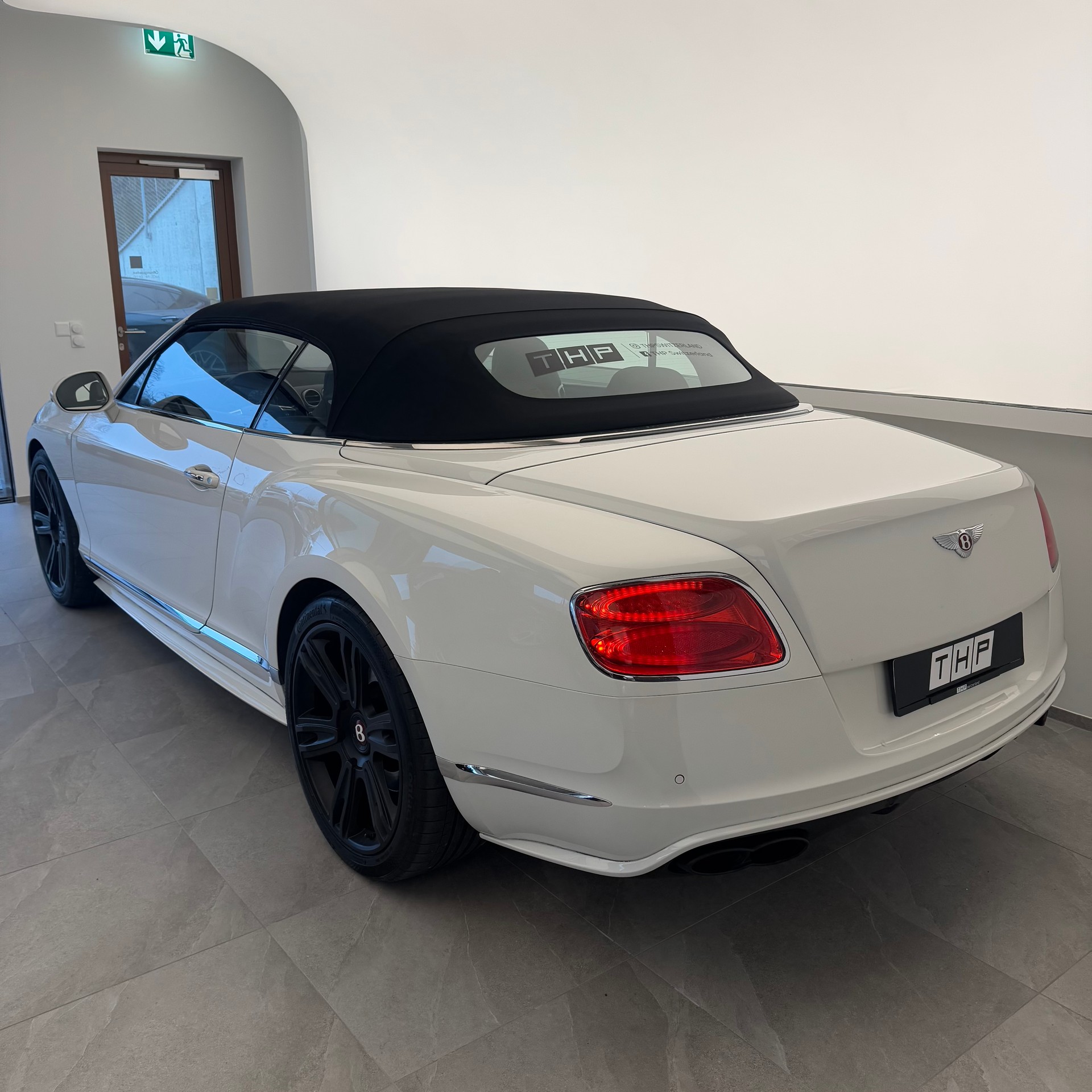 BENTLEY Continental GTC 4.0 V8 Aero Package-image-5