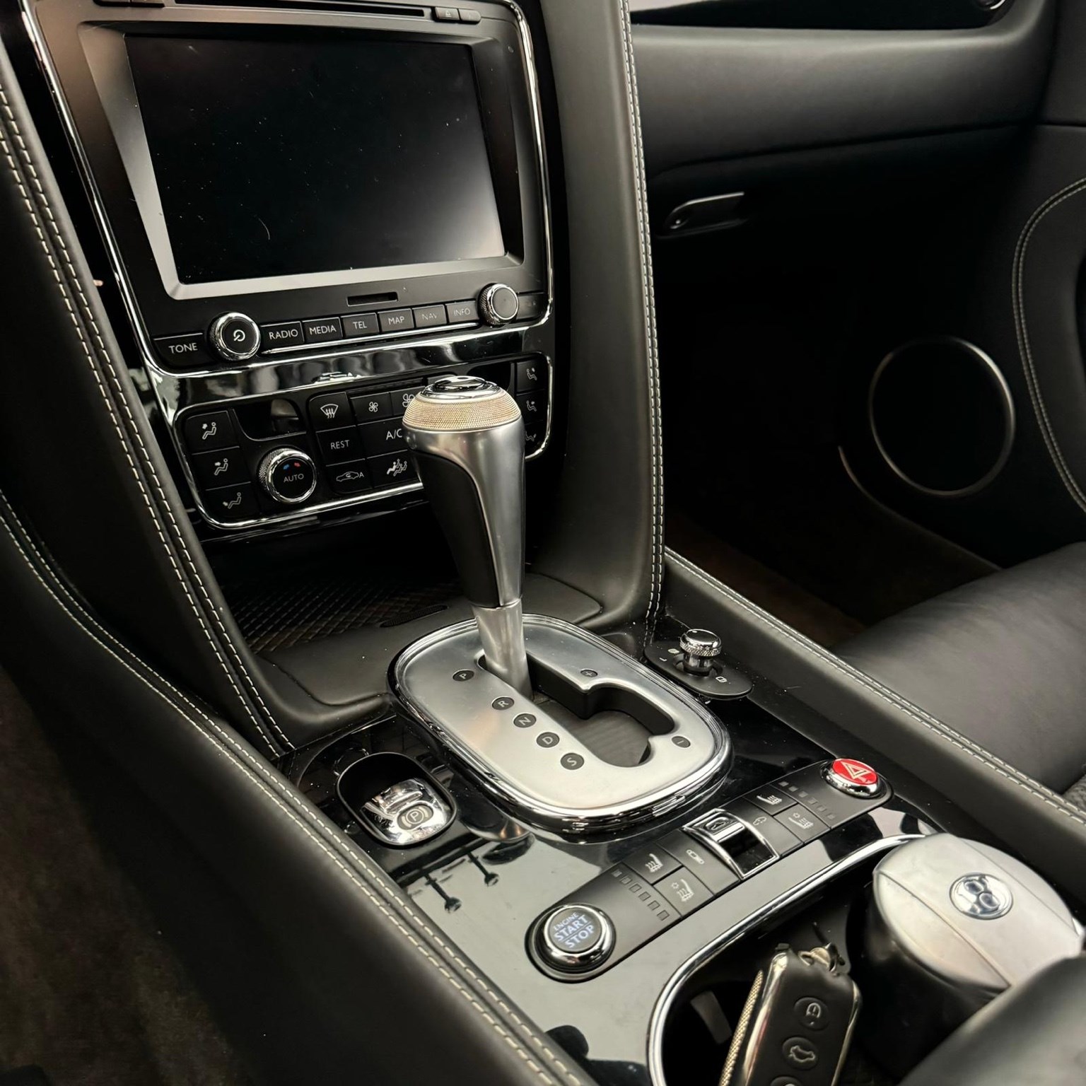 BENTLEY Continental GTC 4.0 V8 Aero Package-image-11