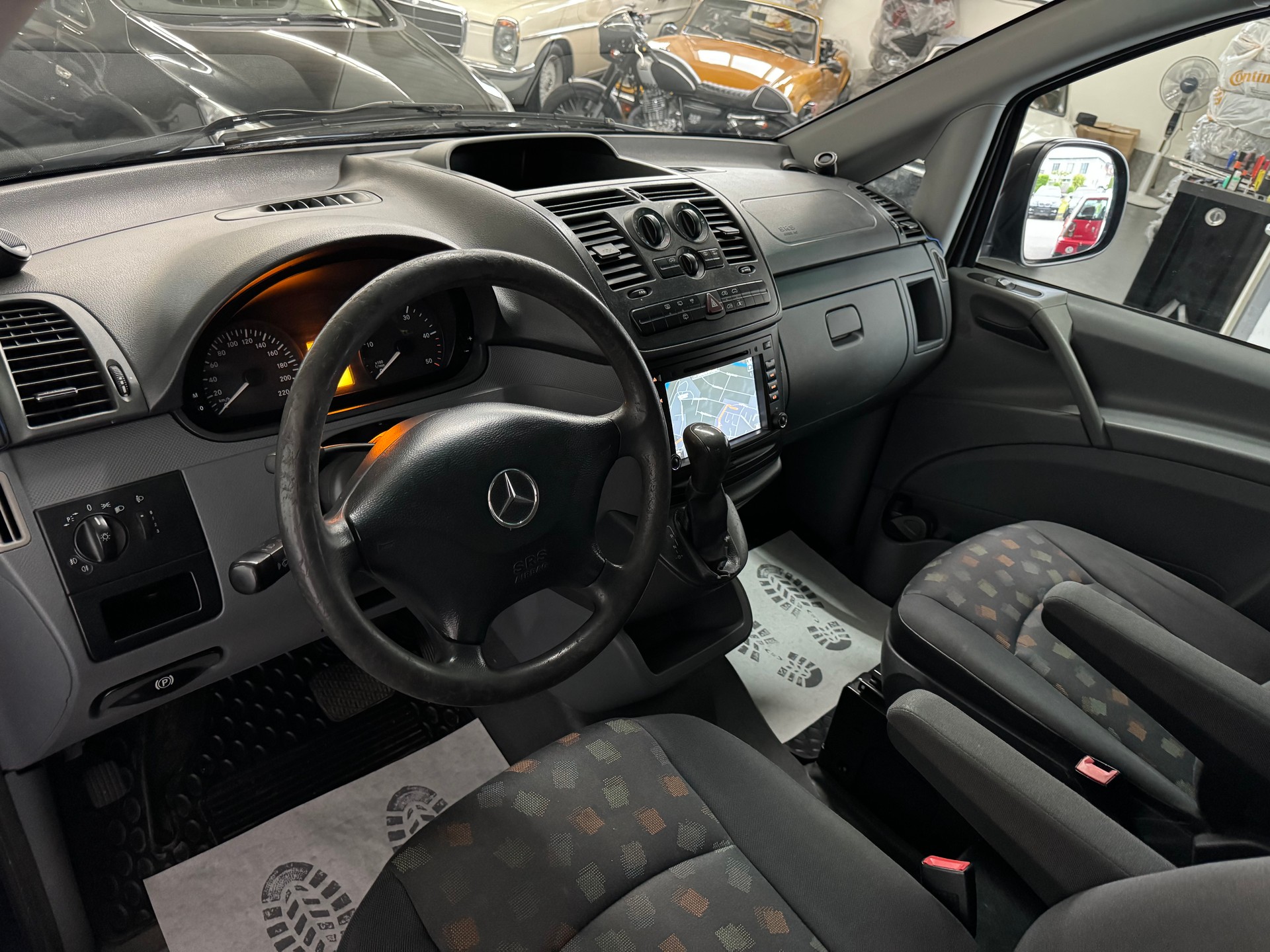 MERCEDES-BENZ Vito 115 CDI EL-image-13