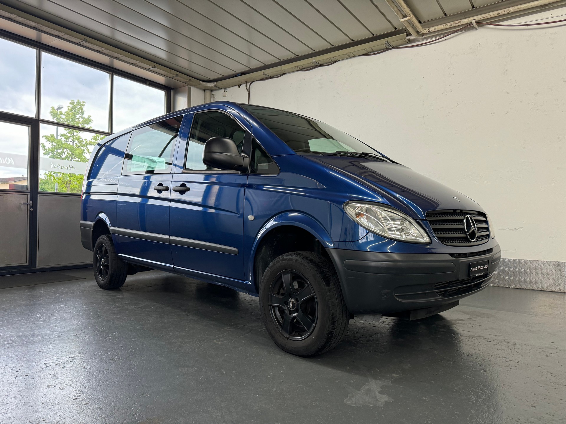 MERCEDES-BENZ Vito 115 CDI EL-image-1