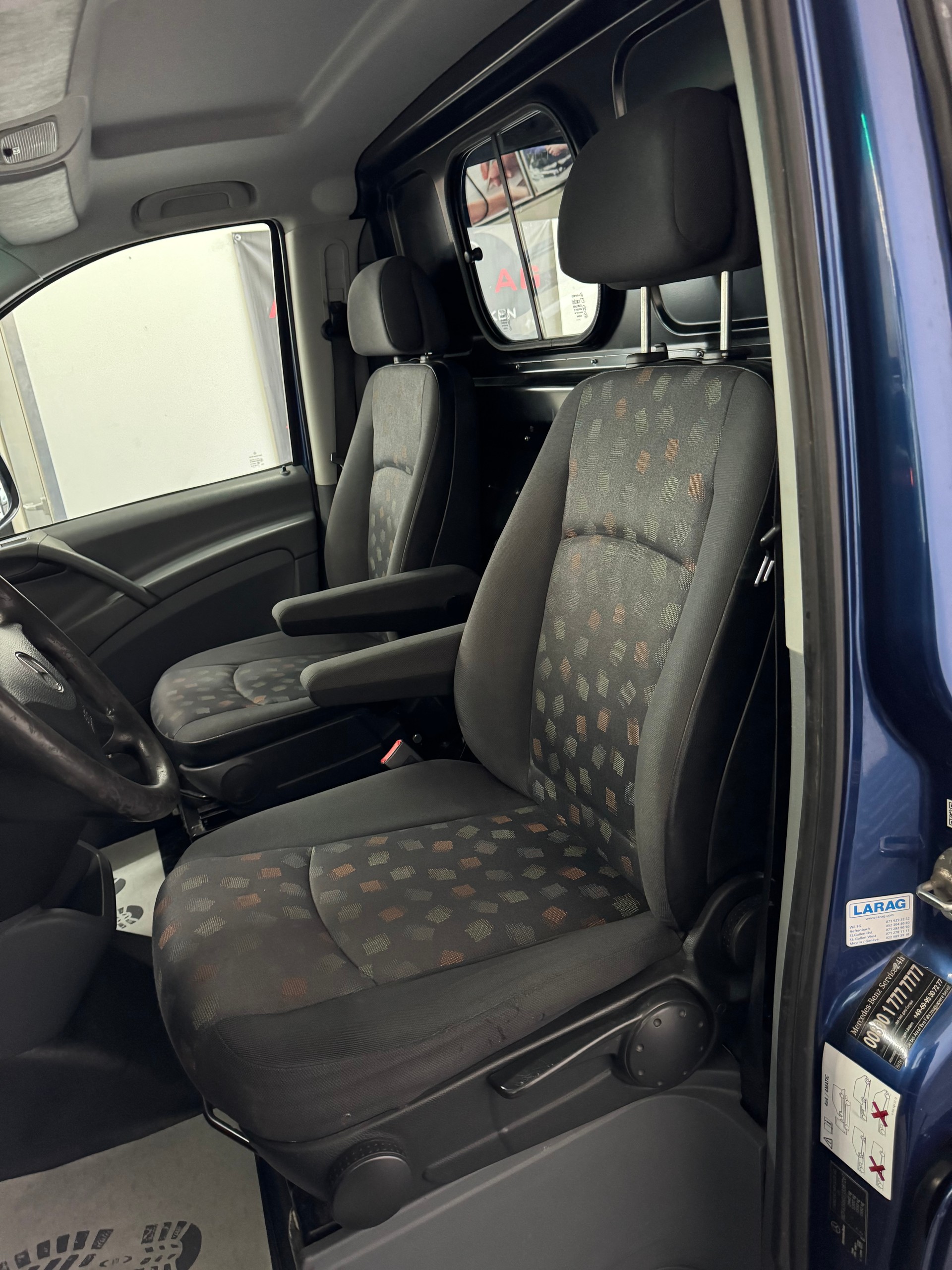 MERCEDES-BENZ Vito 115 CDI EL-image-14