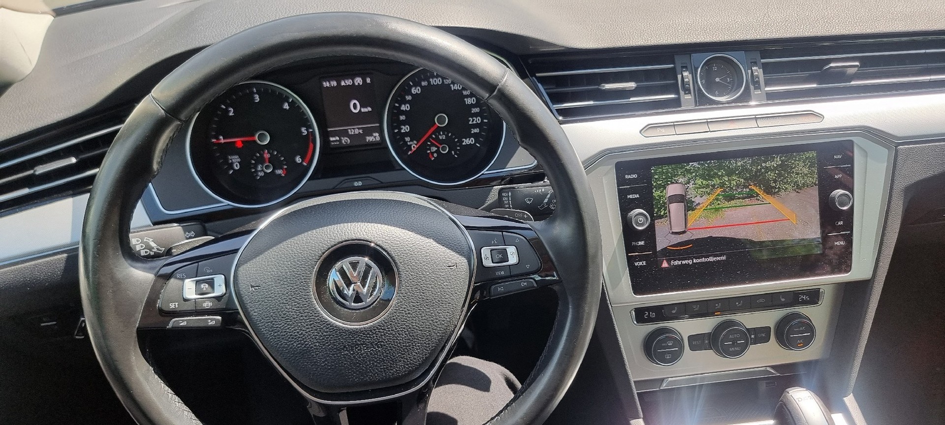 VW Passat Variant 2.0 TDI BMT Comfortline DSG-image-2