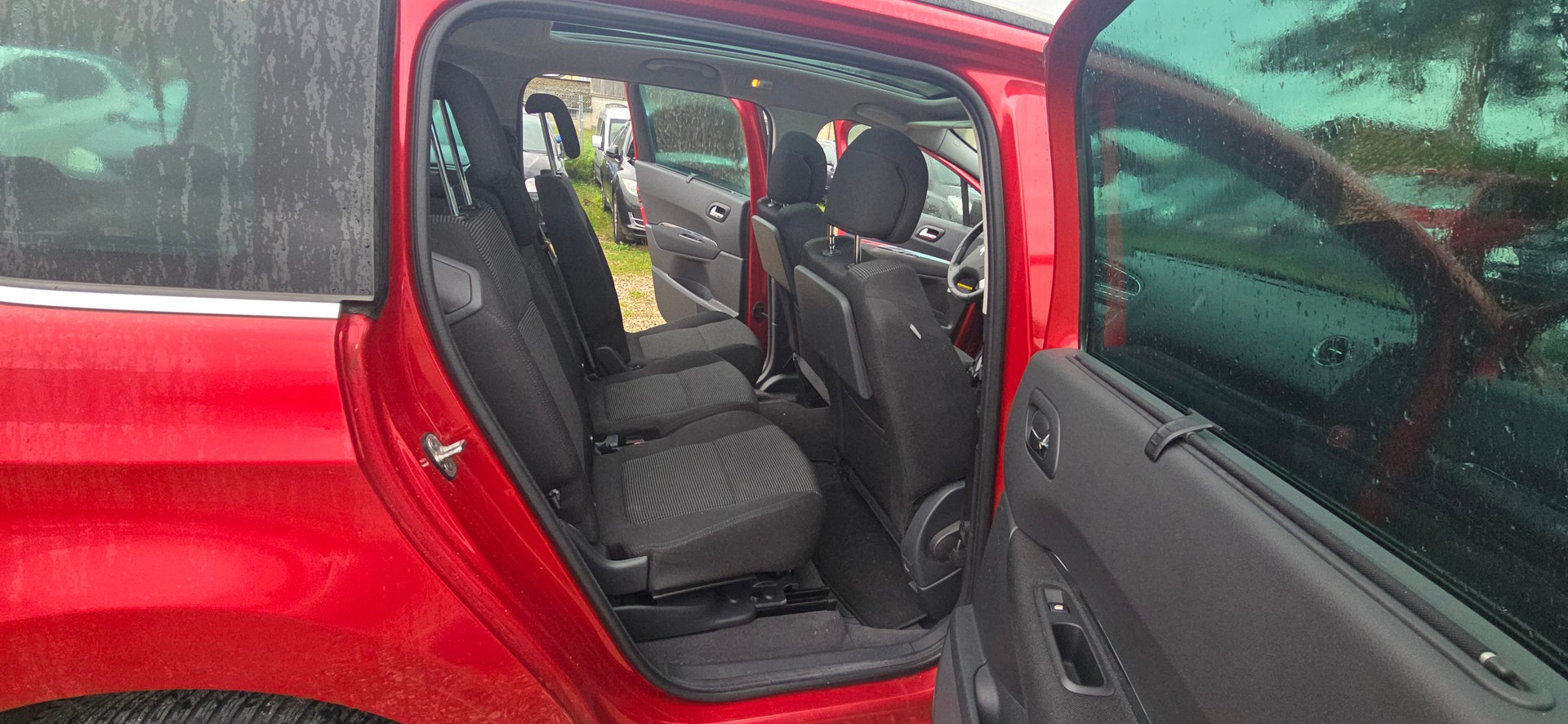 PEUGEOT 5008 1.6 16V T Sport Pack-image-10
