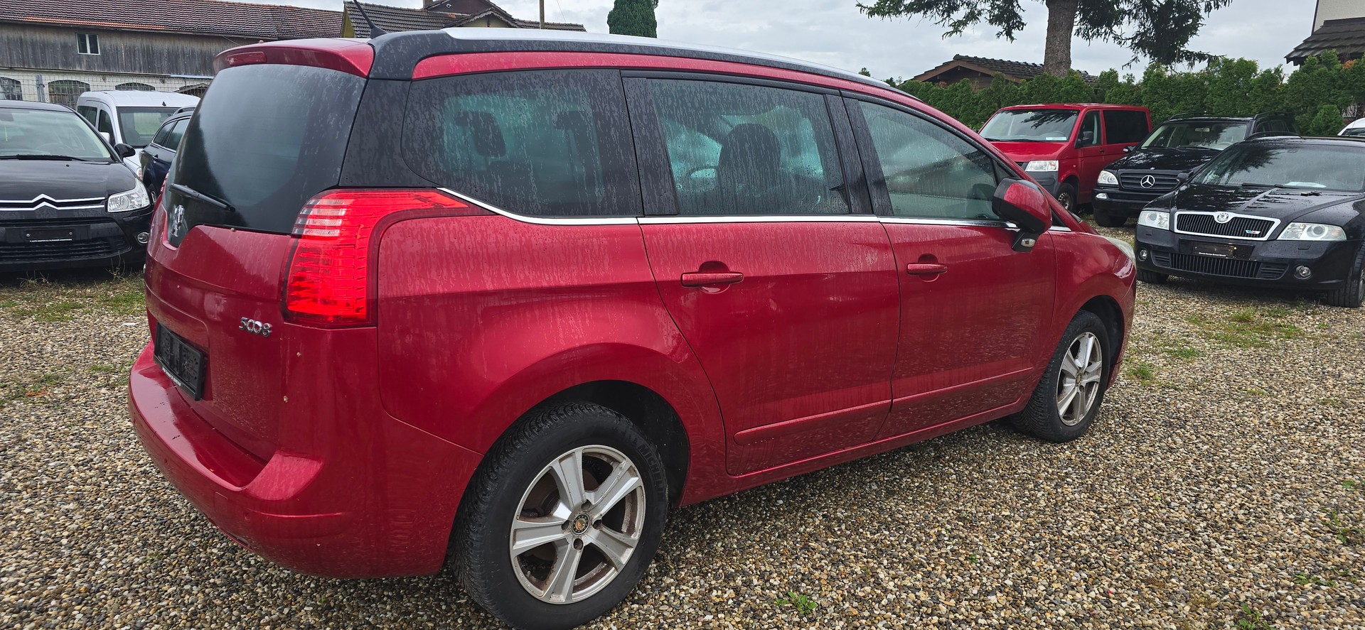 PEUGEOT 5008 1.6 16V T Sport Pack-image-4