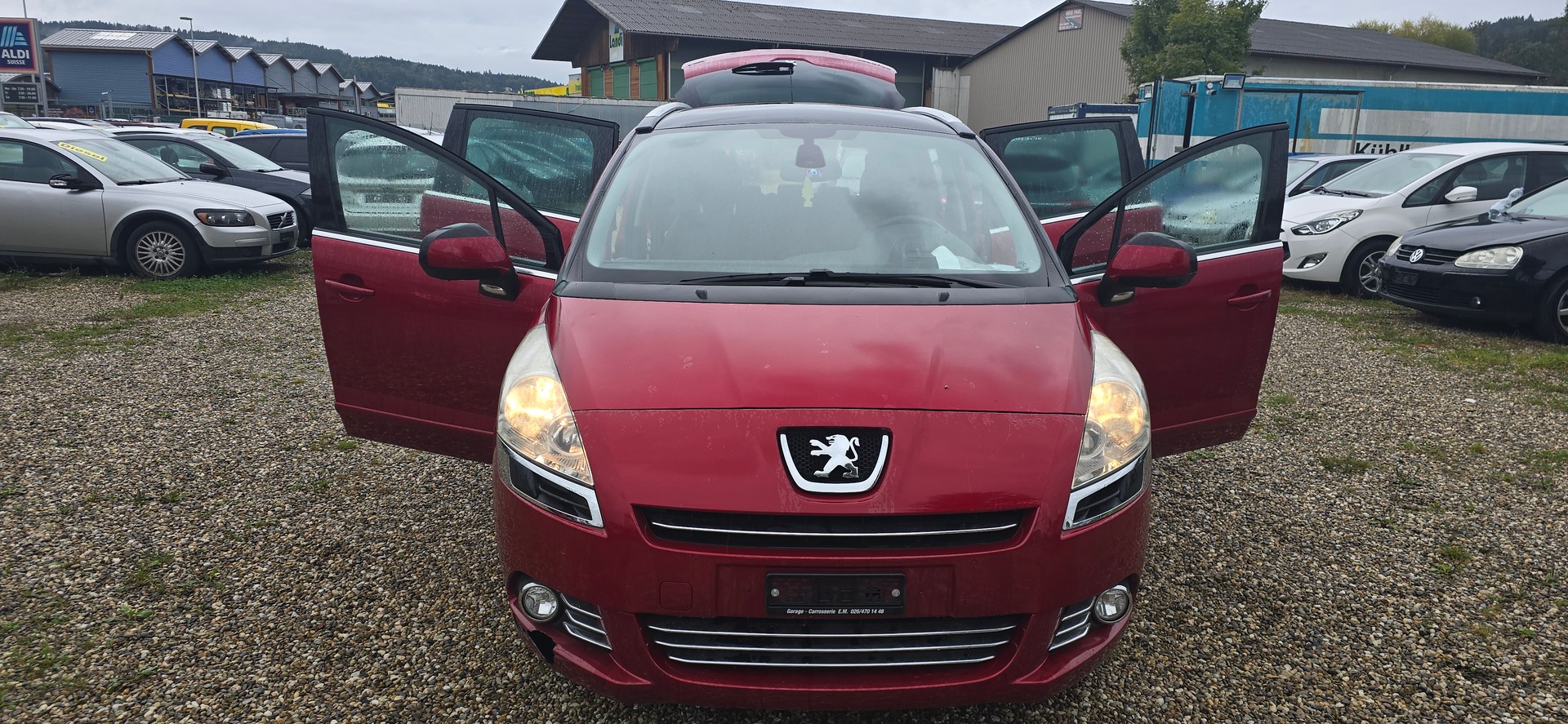 PEUGEOT 5008 1.6 16V T Sport Pack-image-6