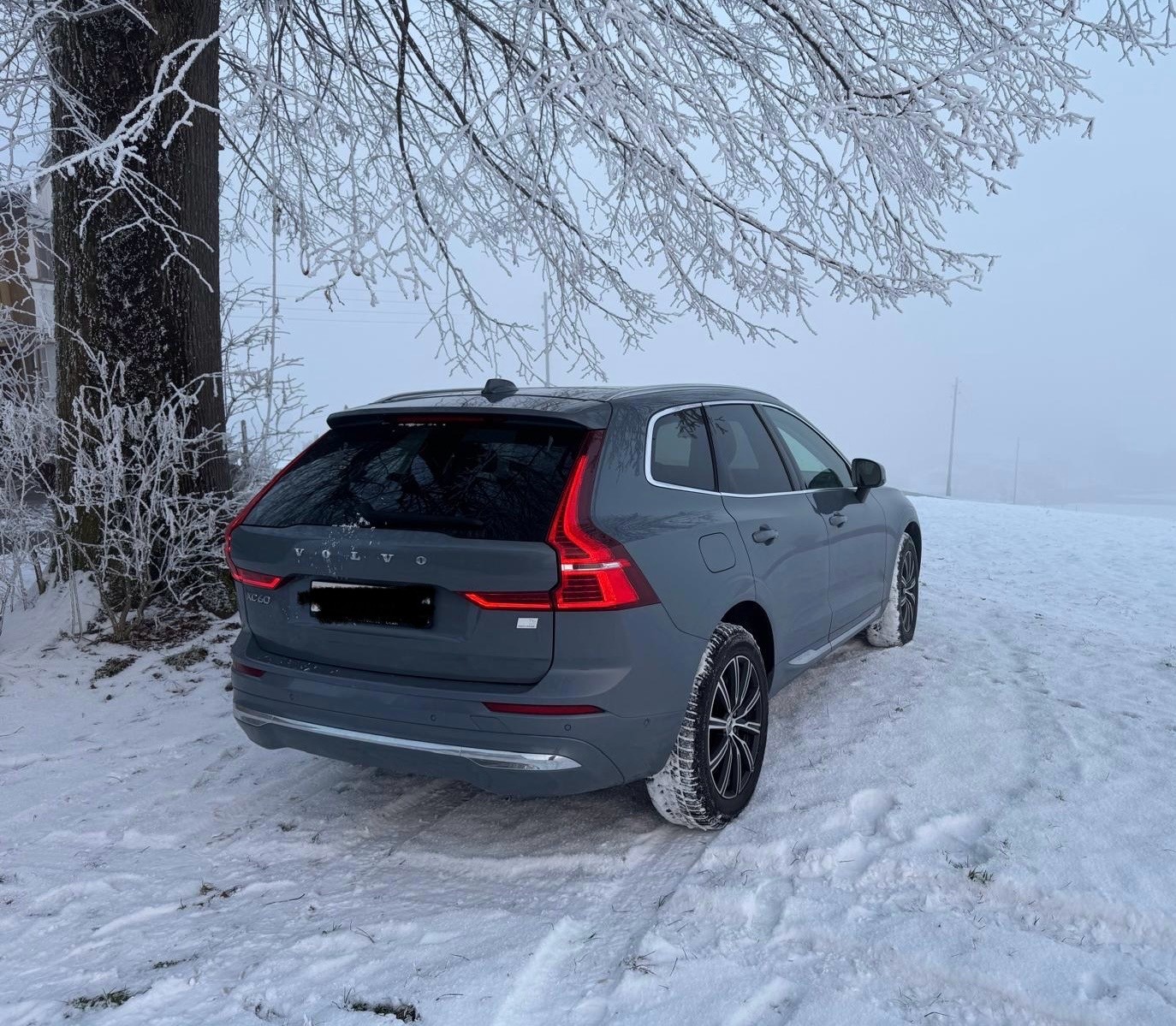 VOLVO XC60 T6 eAWD PluginHybrid Ultimate Bright Geartronic-image-3