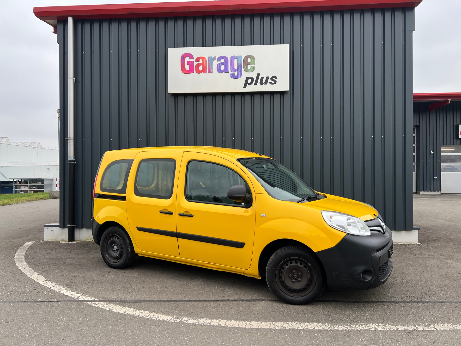 RENAULT Kangoo Medium TCe 115 Business A-image-4