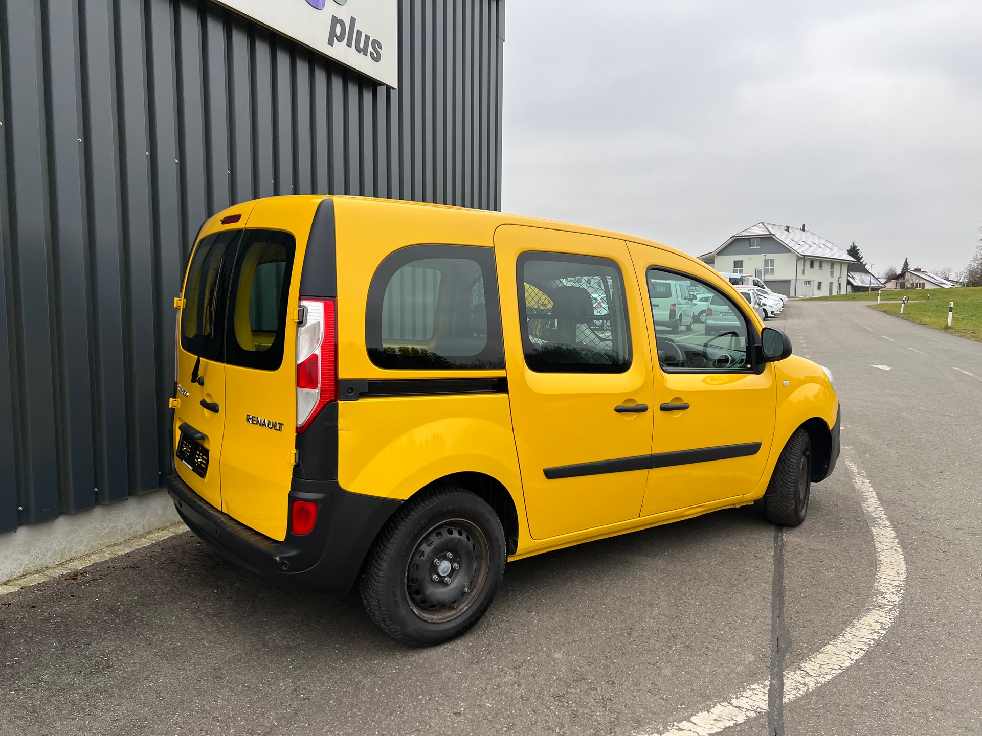 RENAULT Kangoo Medium TCe 115 Business A-image-5