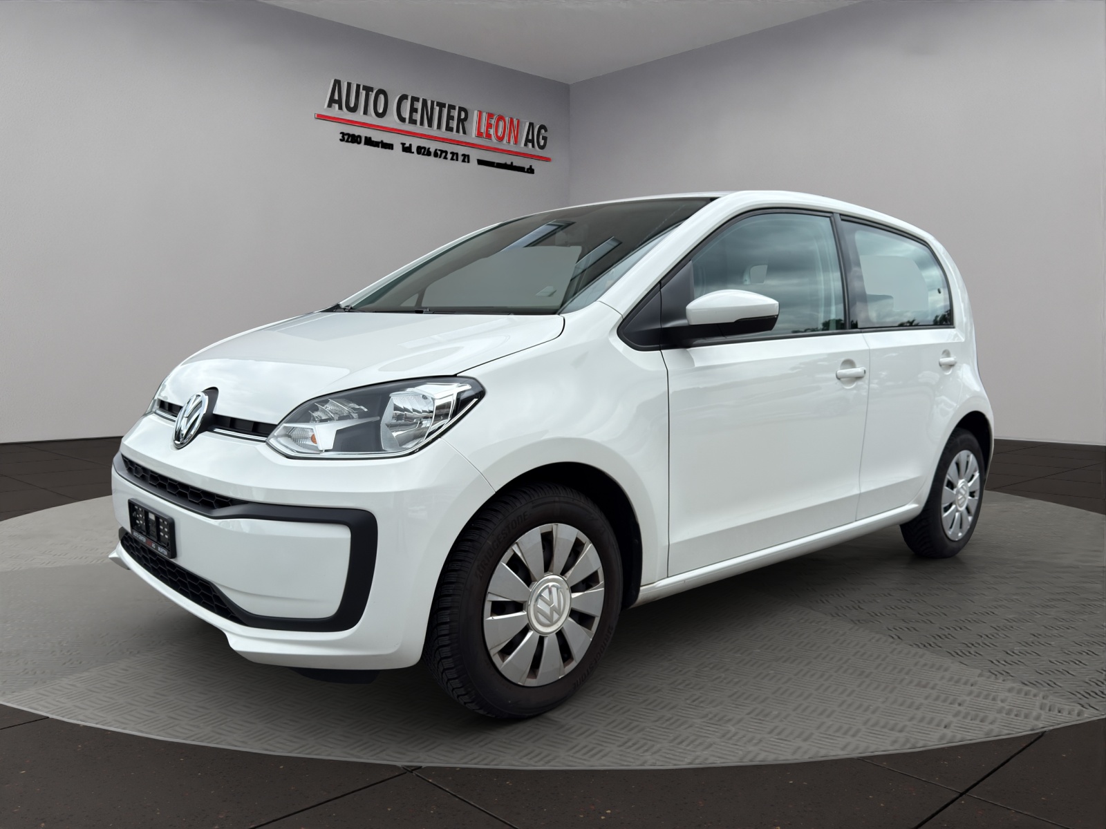 VW Up 1.0 move up-showroom-element-1