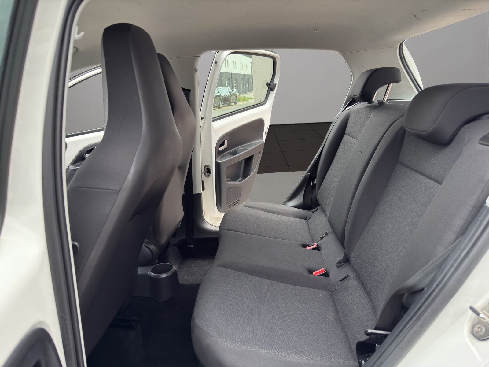 VW Up 1.0 move up-image-12