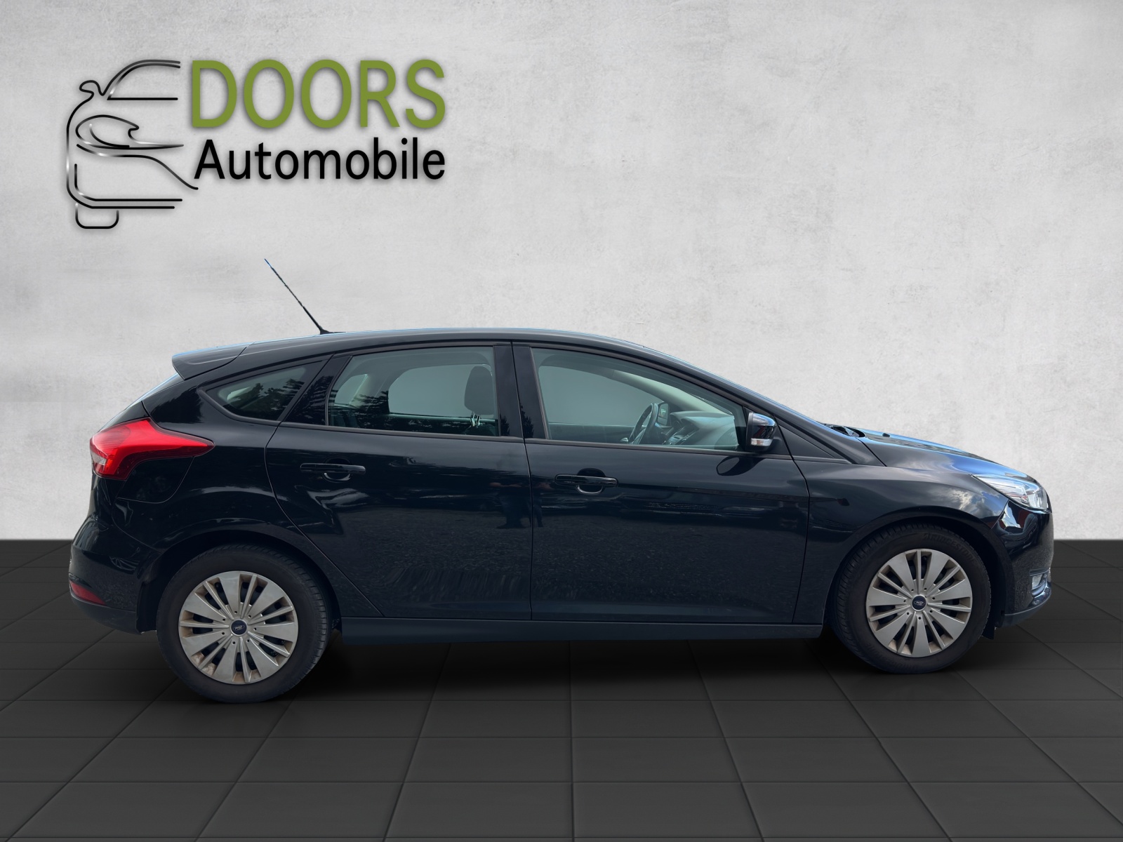 FORD Focus 1.0 SCTi Titanium-image-7