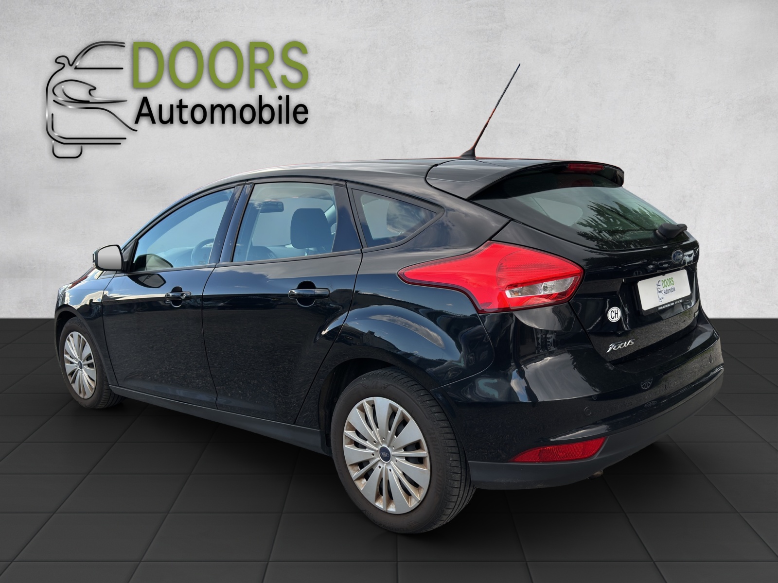 FORD Focus 1.0 SCTi Titanium-image-5
