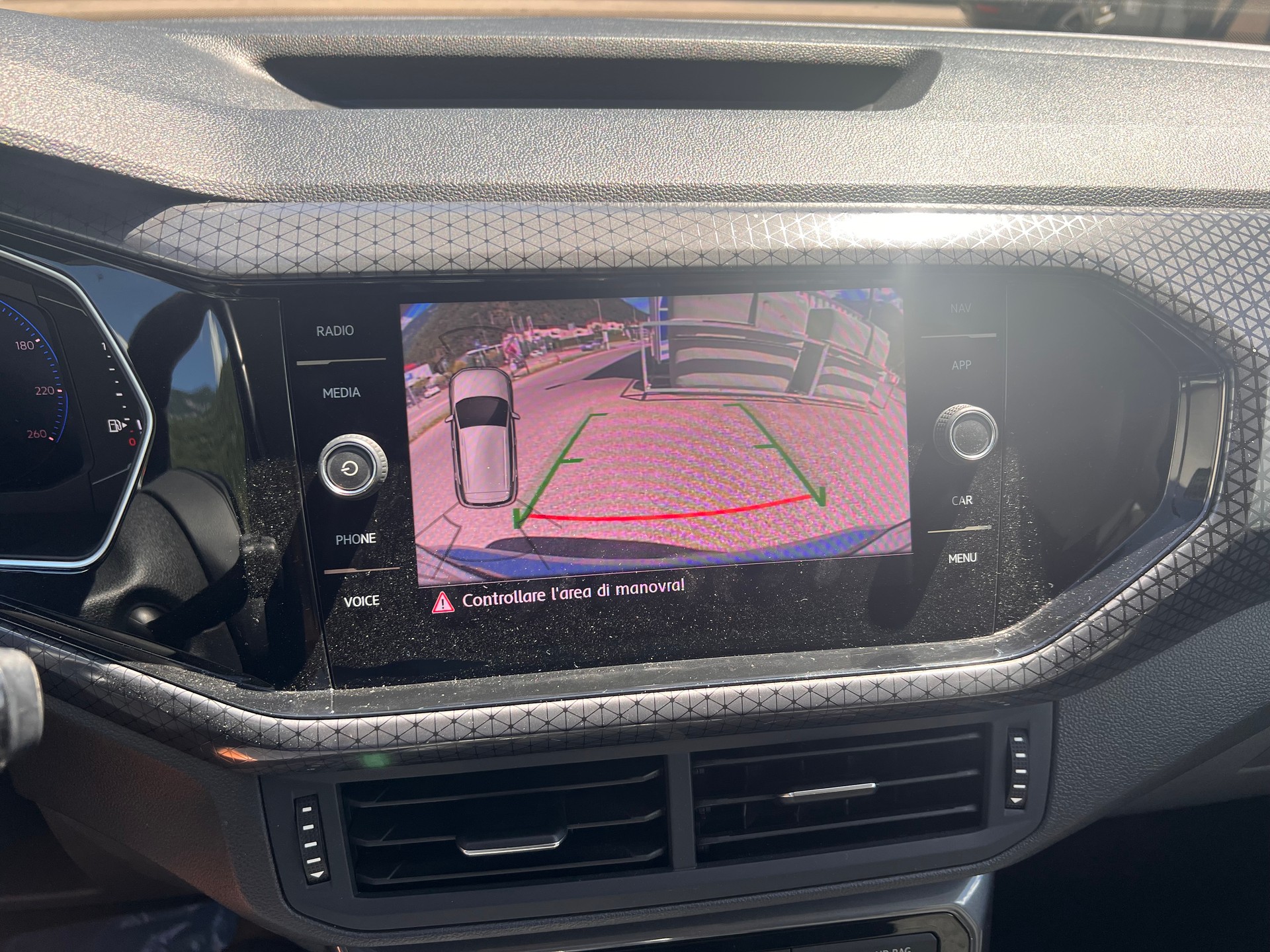 VW T-Cross 1.0 TSI Style DSG-image-8