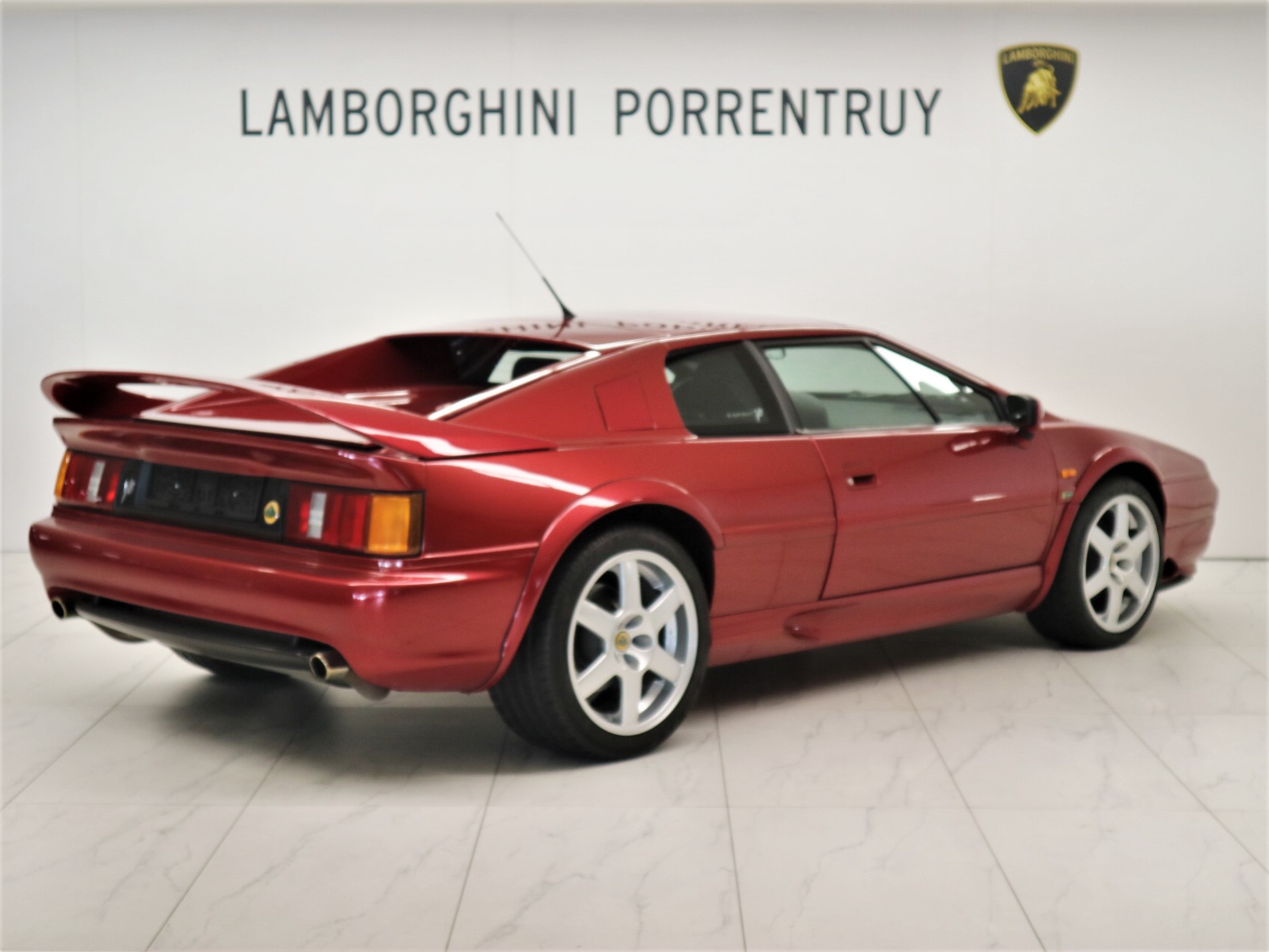LOTUS Esprit 3.5 V8 GT-image-2