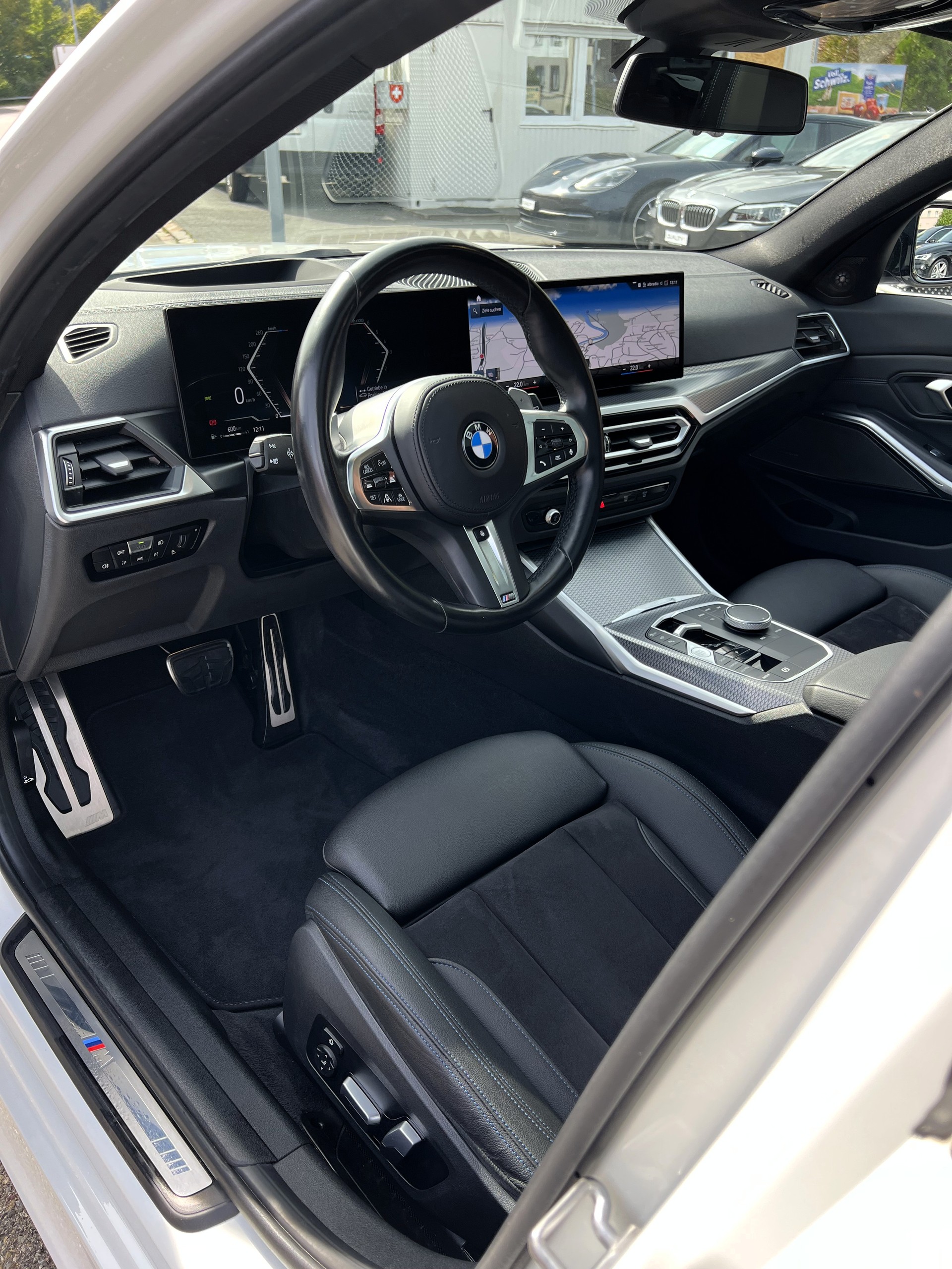 BMW M340d xDrive 48V Touring *Facelift* M Sport Pro-image-16