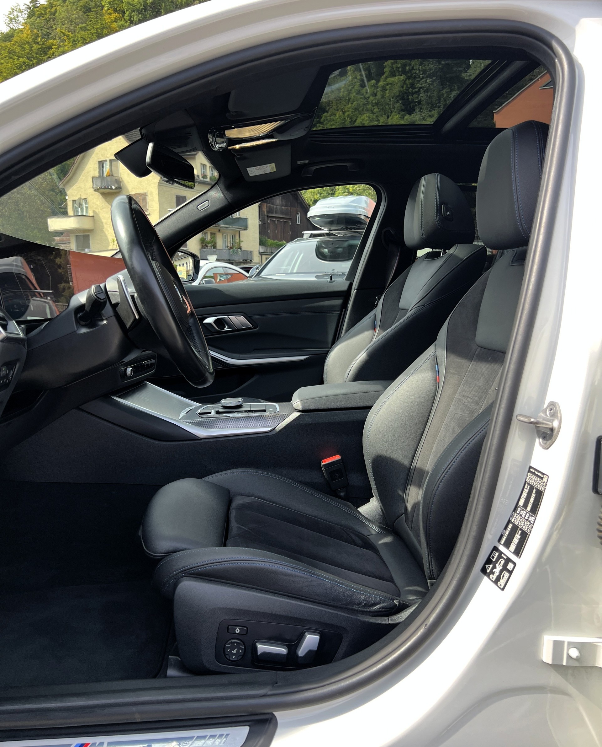 BMW M340d xDrive 48V Touring *Facelift* M Sport Pro-image-17